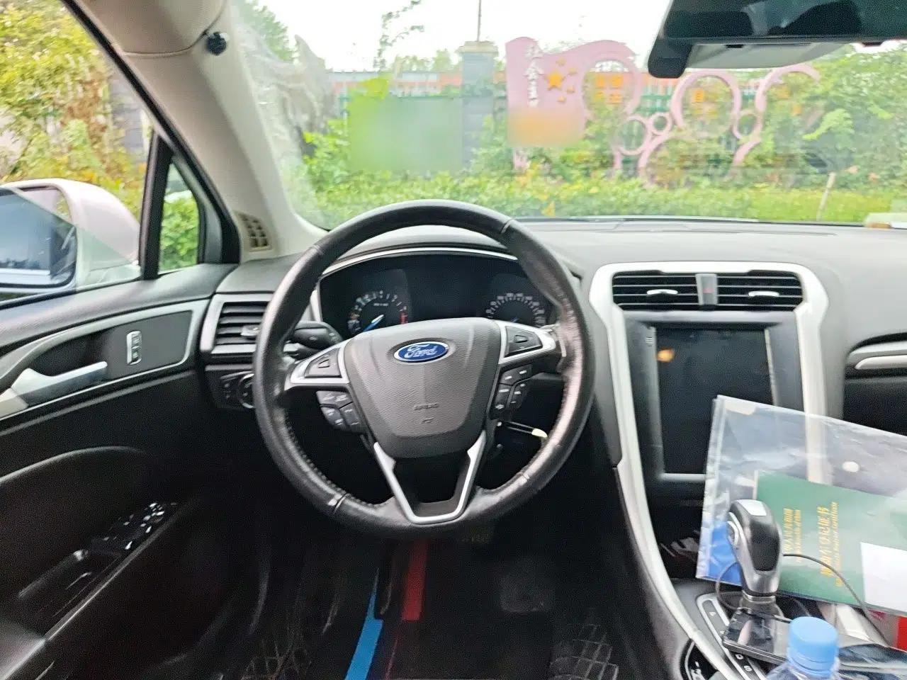 Ford Mondeo 2013 1.5L GTDi180 Fashion Edition — миниатюра 10