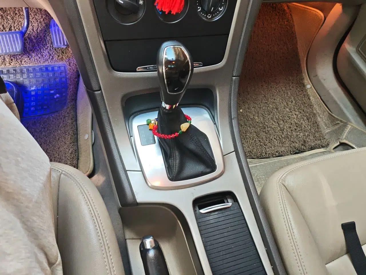Ford Mondeo 2011 2.3L Fashion Edition — миниатюра 14