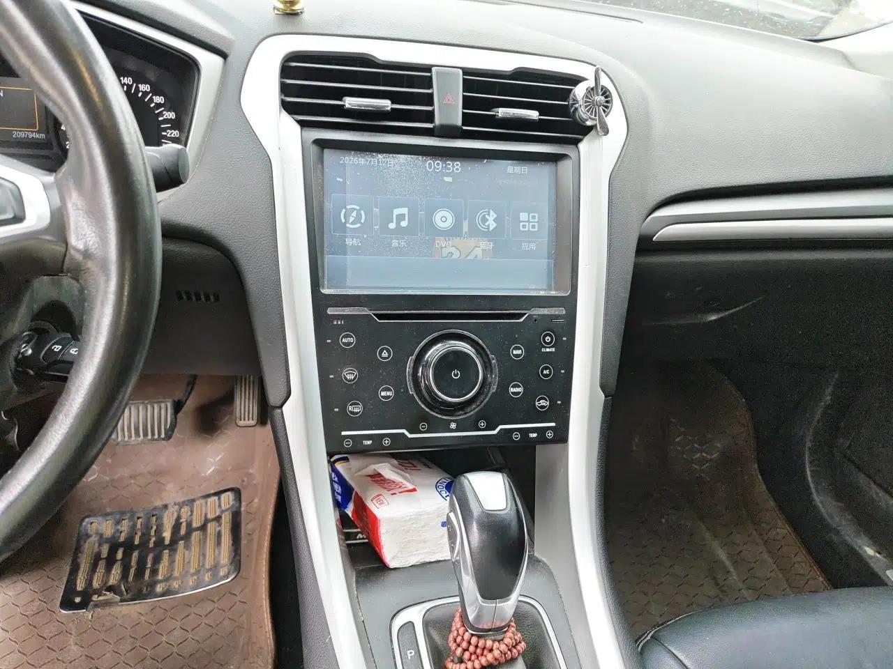 Ford Mondeo 2013 1.5L GTDi180 Fashion Edition — миниатюра 13