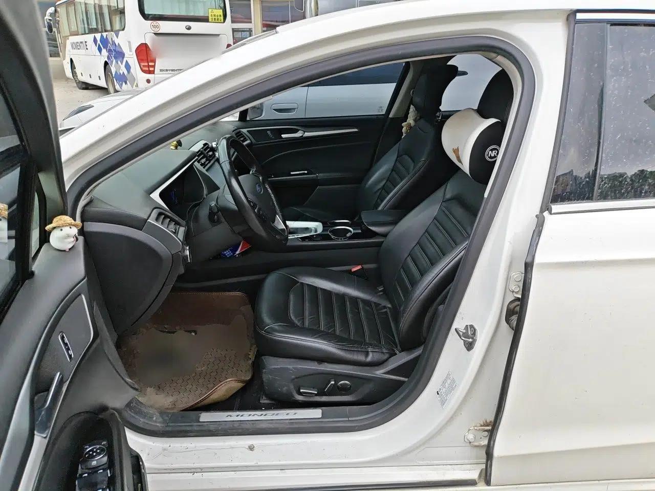 Ford Mondeo 2013 1.5L GTDi180 Fashion Edition — миниатюра 15