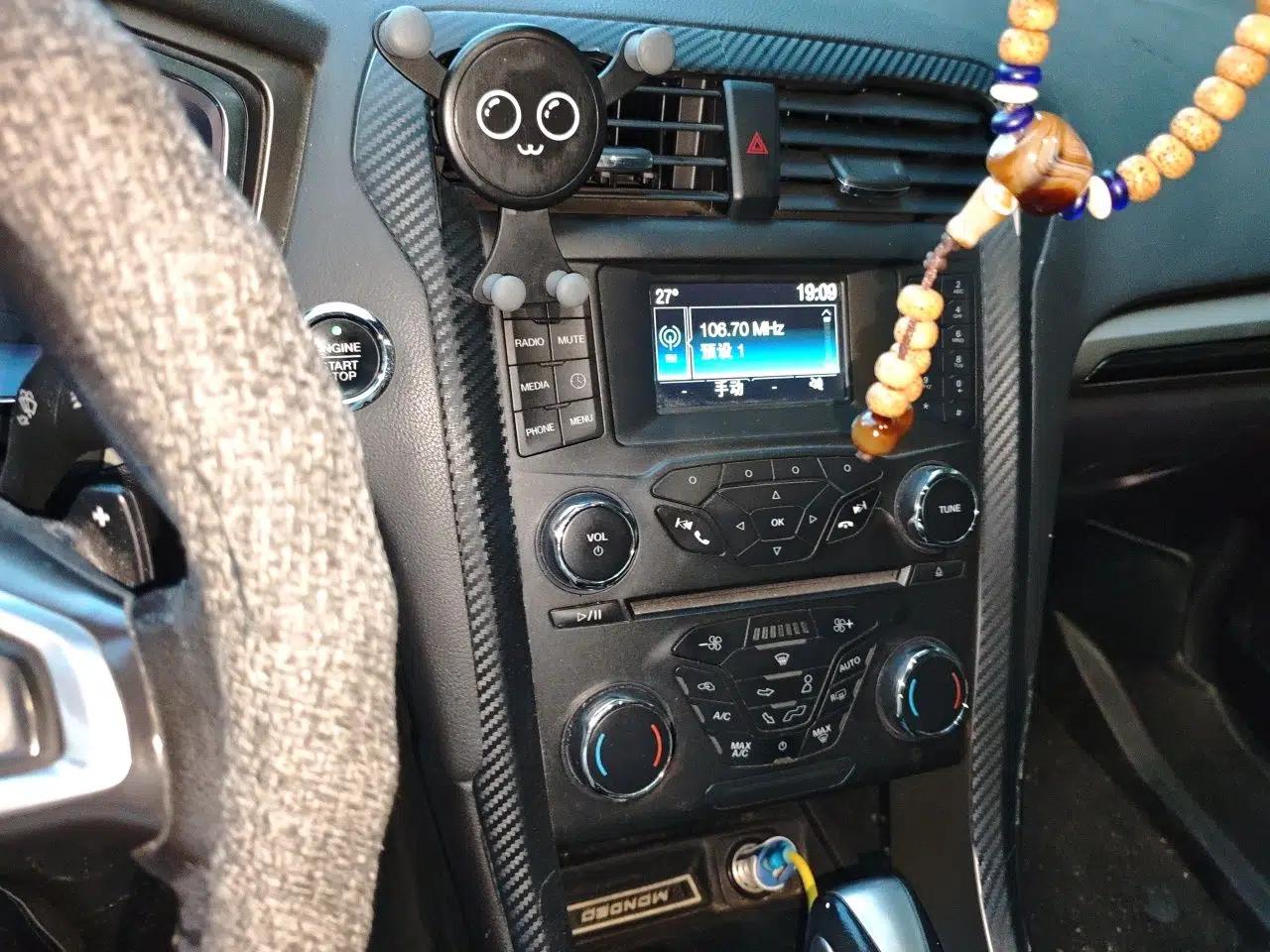 Ford Mondeo 2013 2.0L GTDi 200 Fashion Edition — миниатюра 13