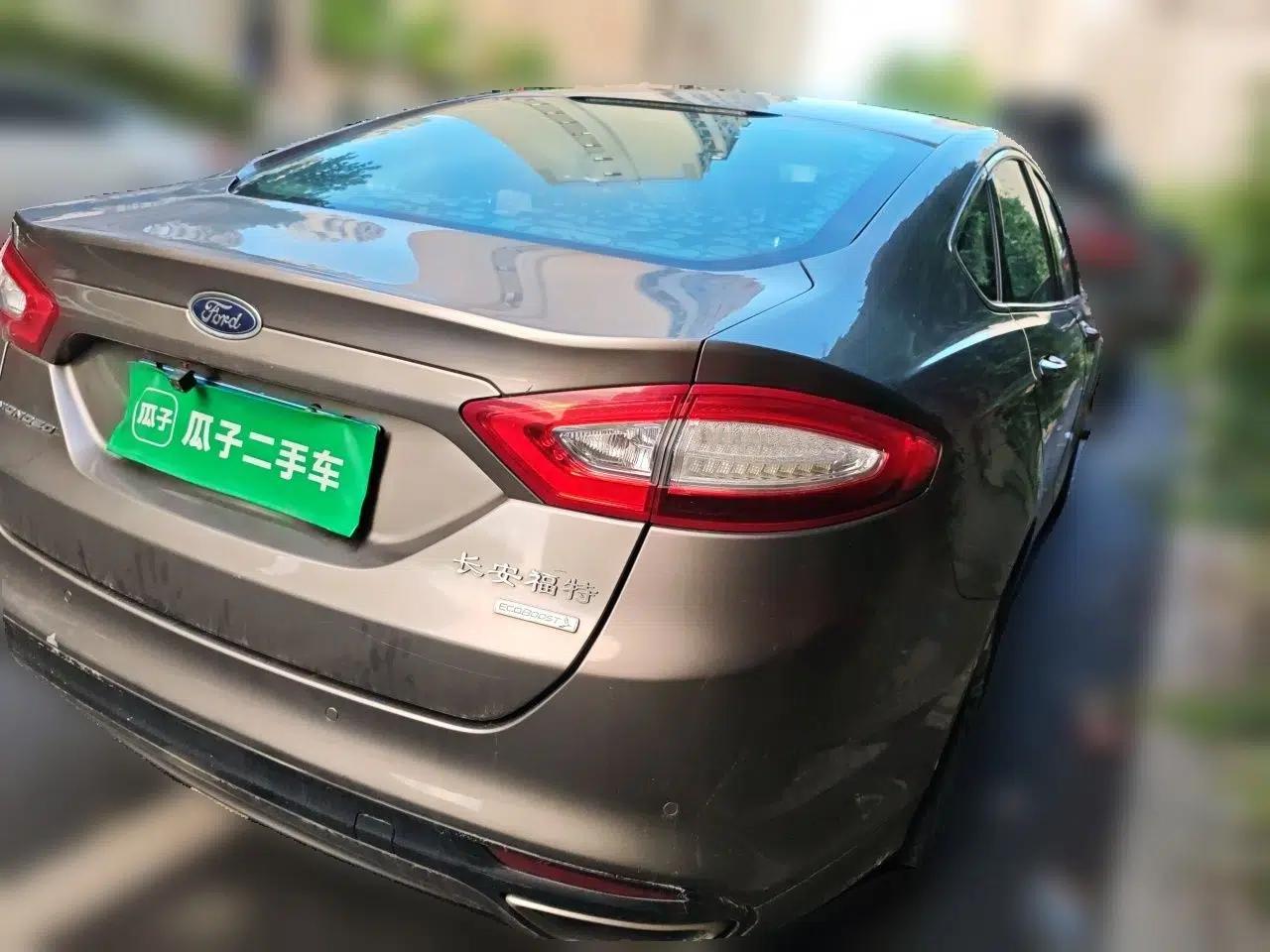 Ford Mondeo 2013 2.0L GTDi 200 Fashion Edition — миниатюра 6