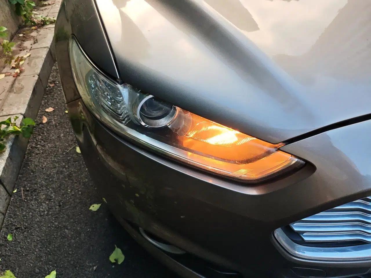 Ford Mondeo 2013 2.0L GTDi 200 Fashion Edition — миниатюра 7