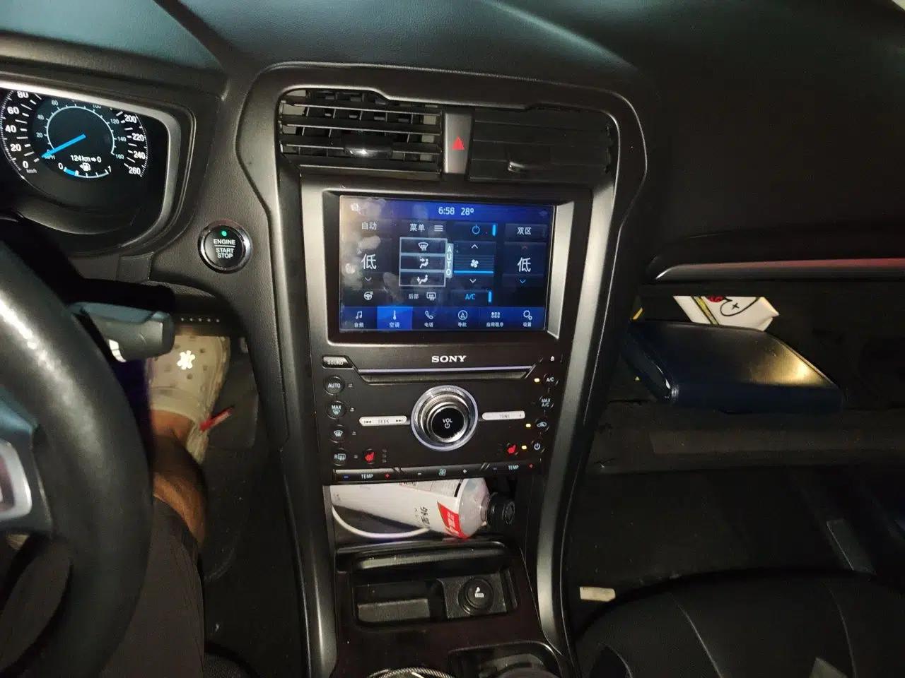 Ford Mondeo 2017 EcoBoost 245 Luxury Sport Model — миниатюра 13