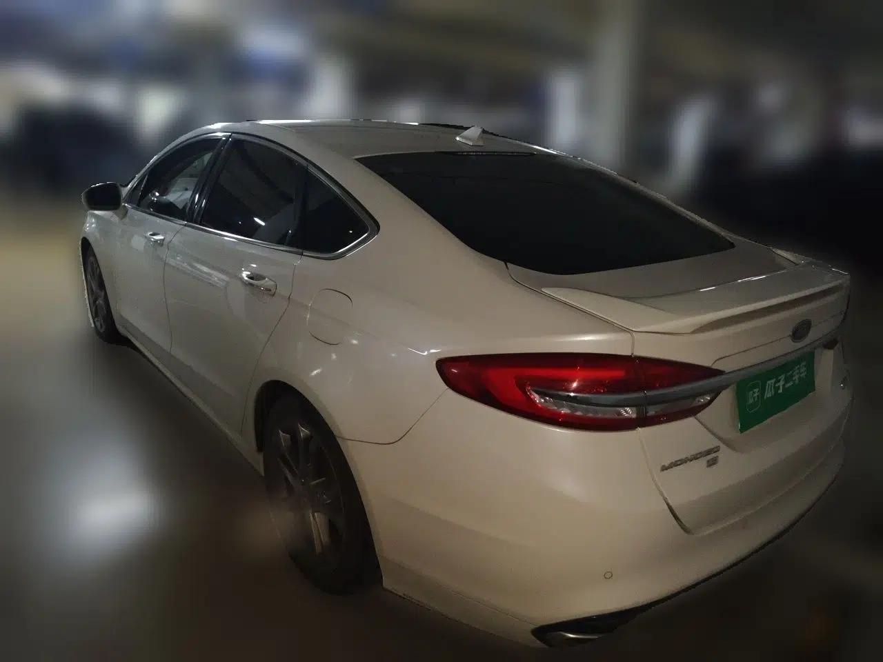 Ford Mondeo 2017 EcoBoost 245 Luxury Sport Model — миниатюра 4