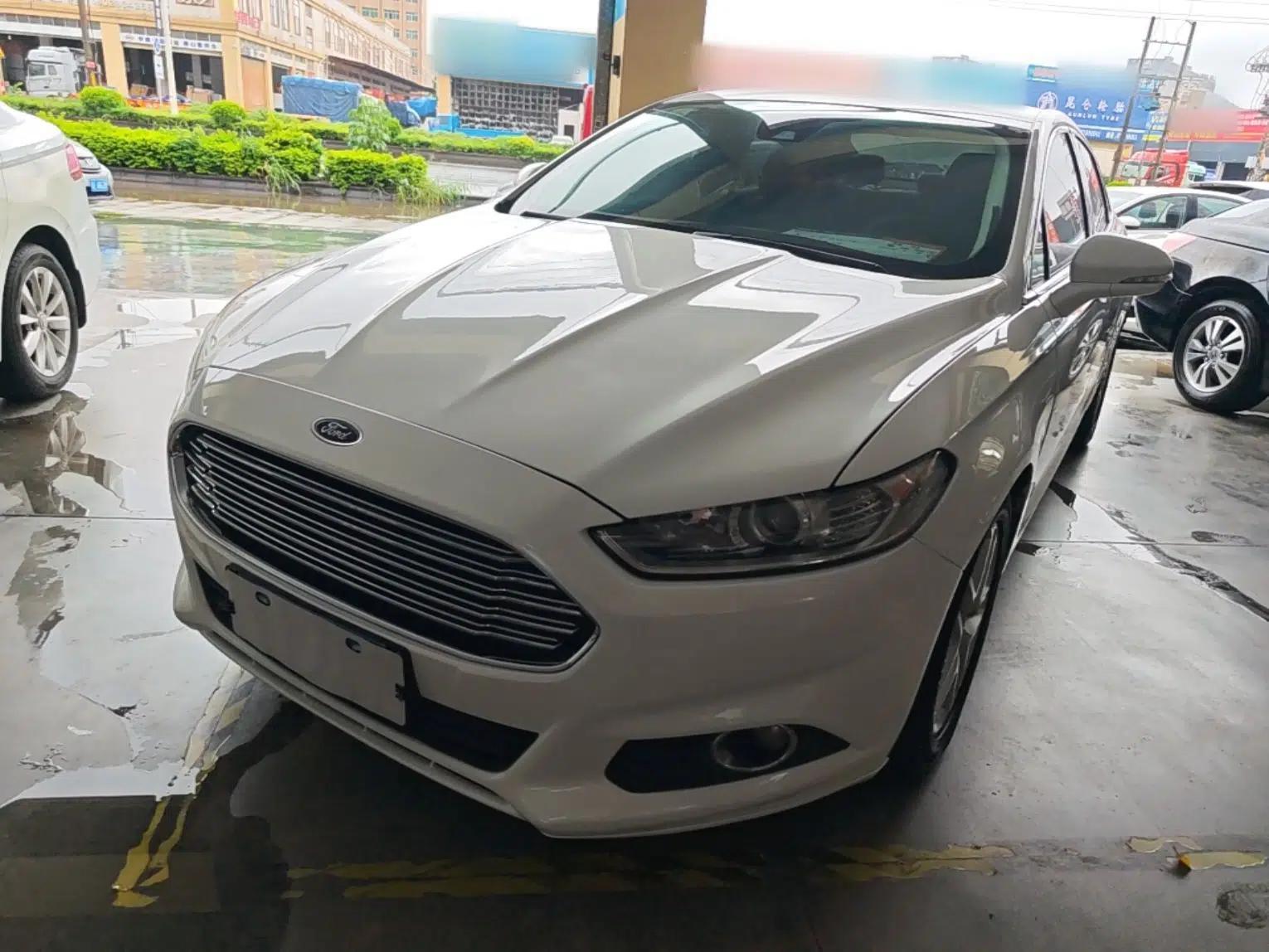 Ford Mondeo 2013 1.5L GTDi180 Fashion Edition — миниатюра 1