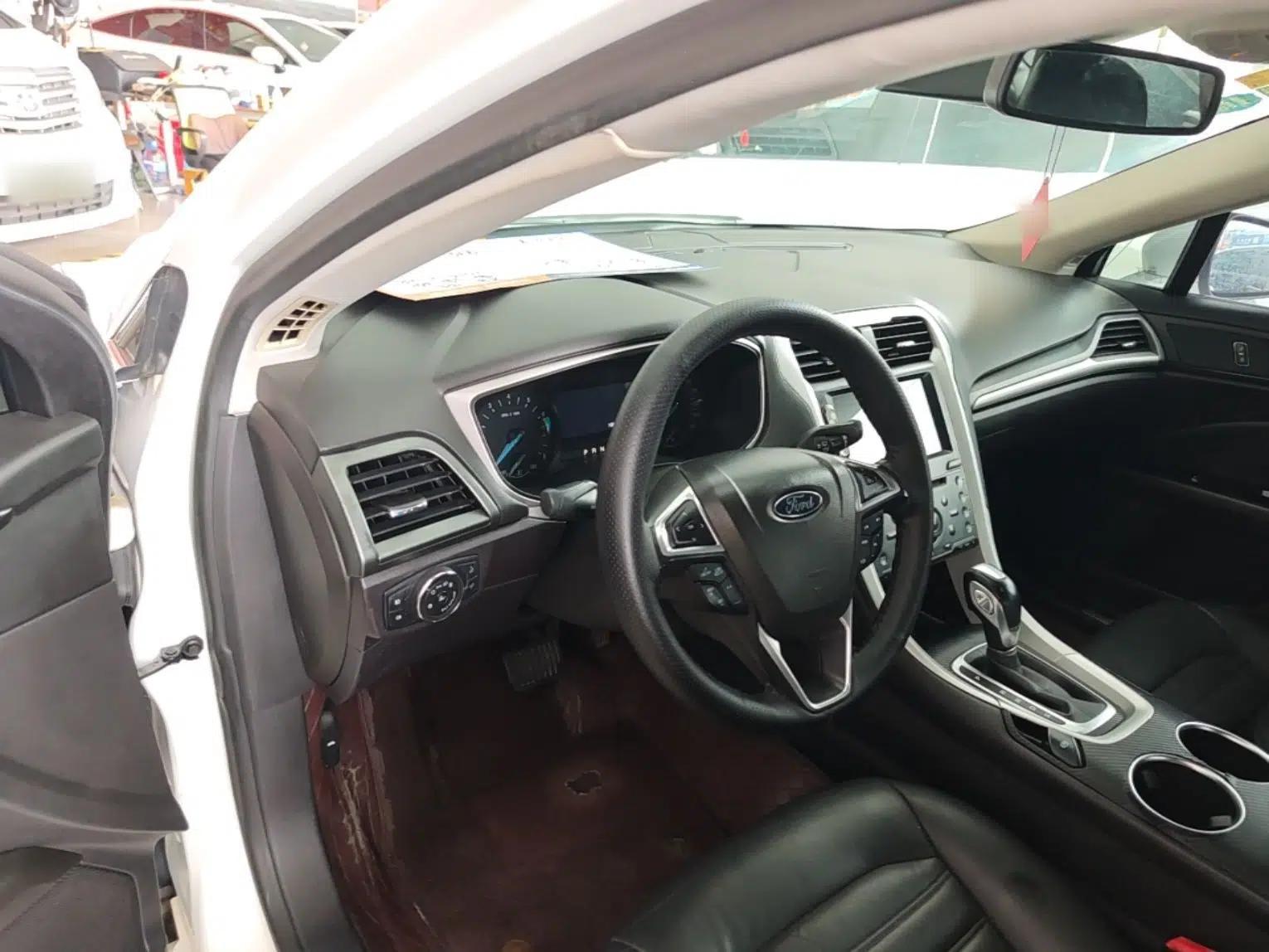 Ford Mondeo 2013 1.5L GTDi180 Fashion Edition — миниатюра 12