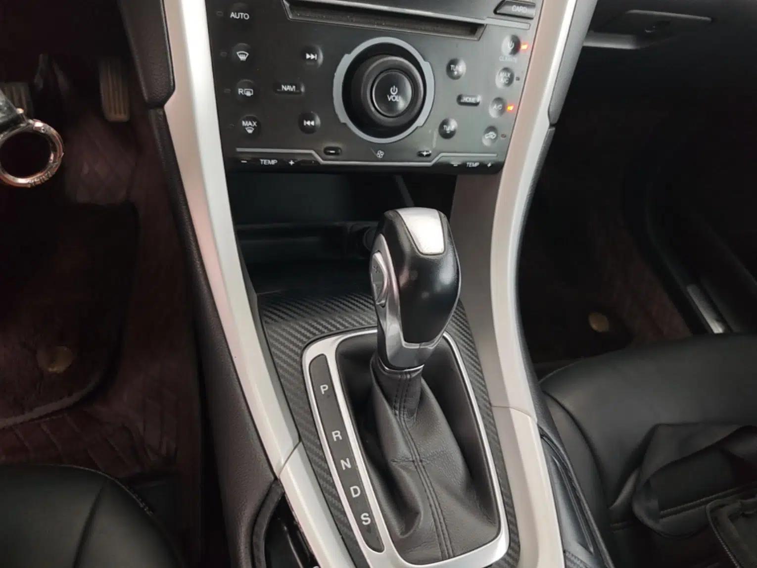 Ford Mondeo 2013 1.5L GTDi180 Fashion Edition — миниатюра 16