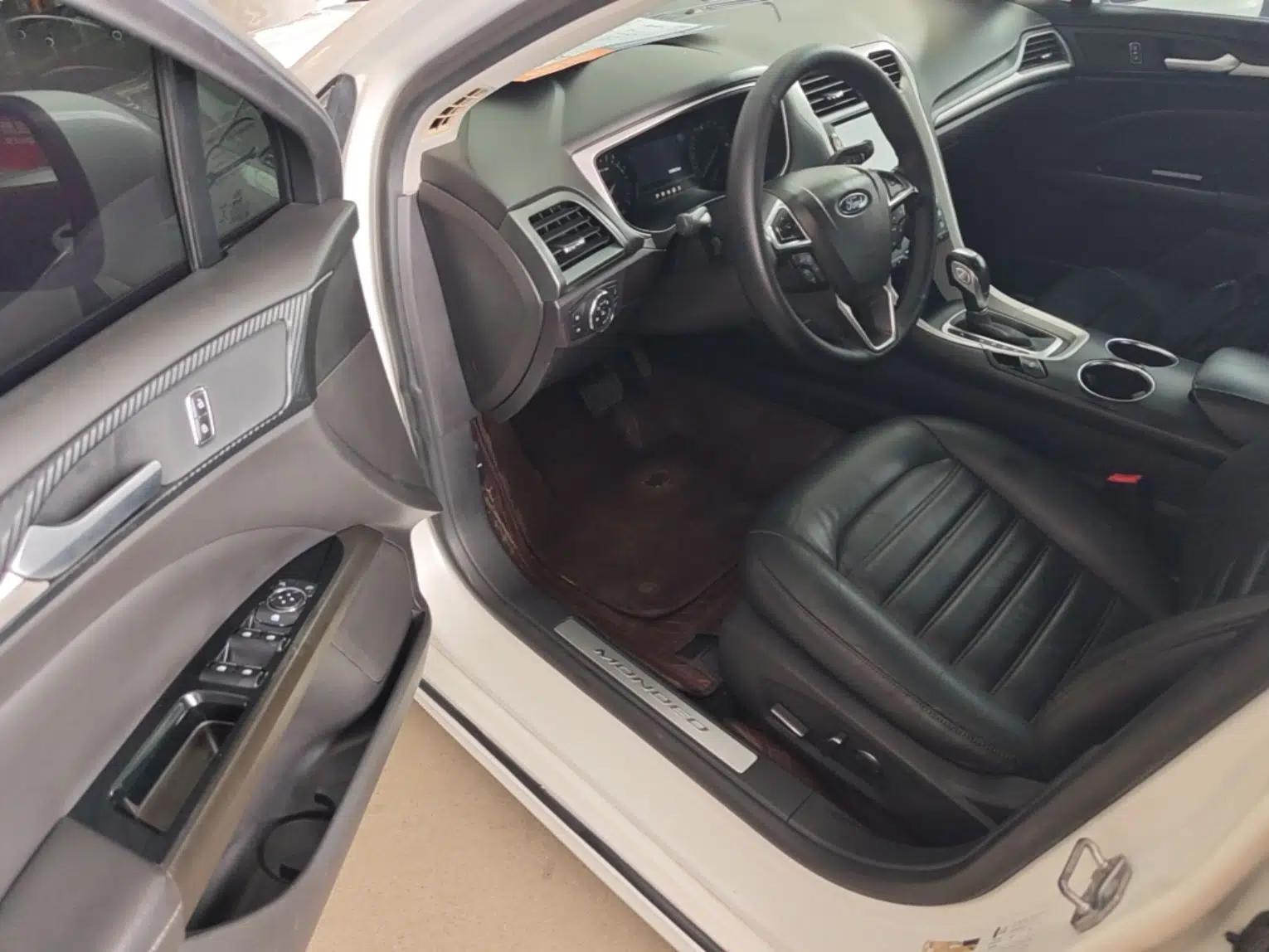 Ford Mondeo 2013 1.5L GTDi180 Fashion Edition — миниатюра 18