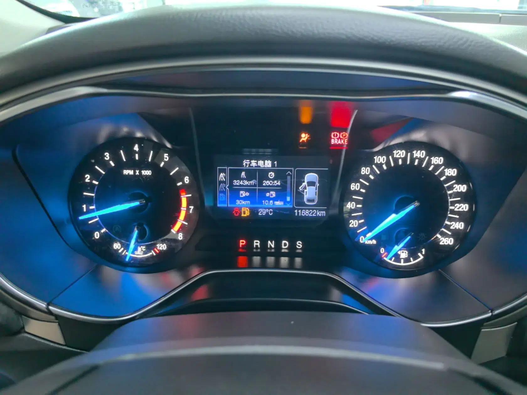 Ford Mondeo 2013 2.0L GTDi 200 Fashion Edition — миниатюра 14