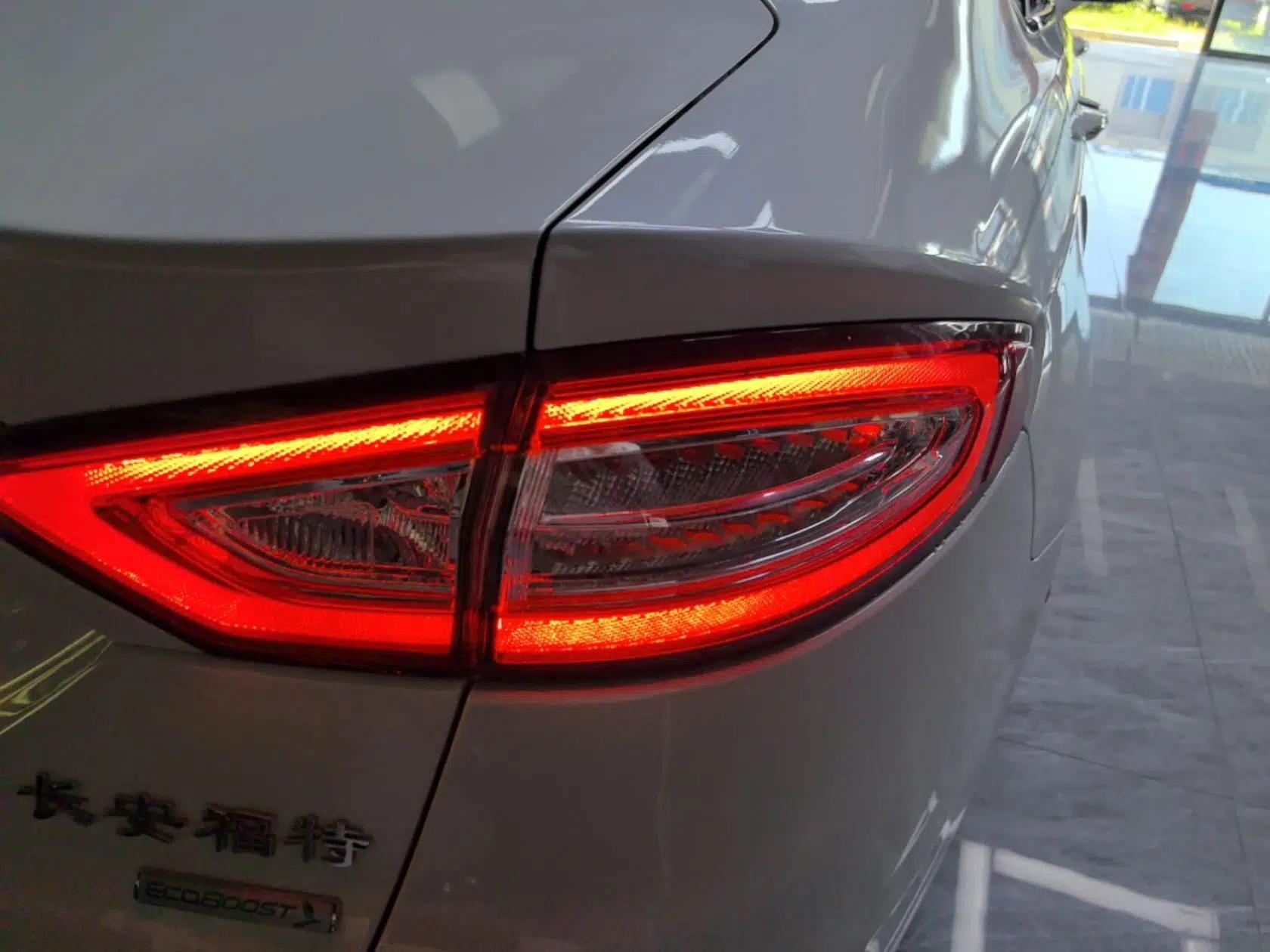 Ford Mondeo 2013 2.0L GTDi 200 Fashion Edition — миниатюра 9