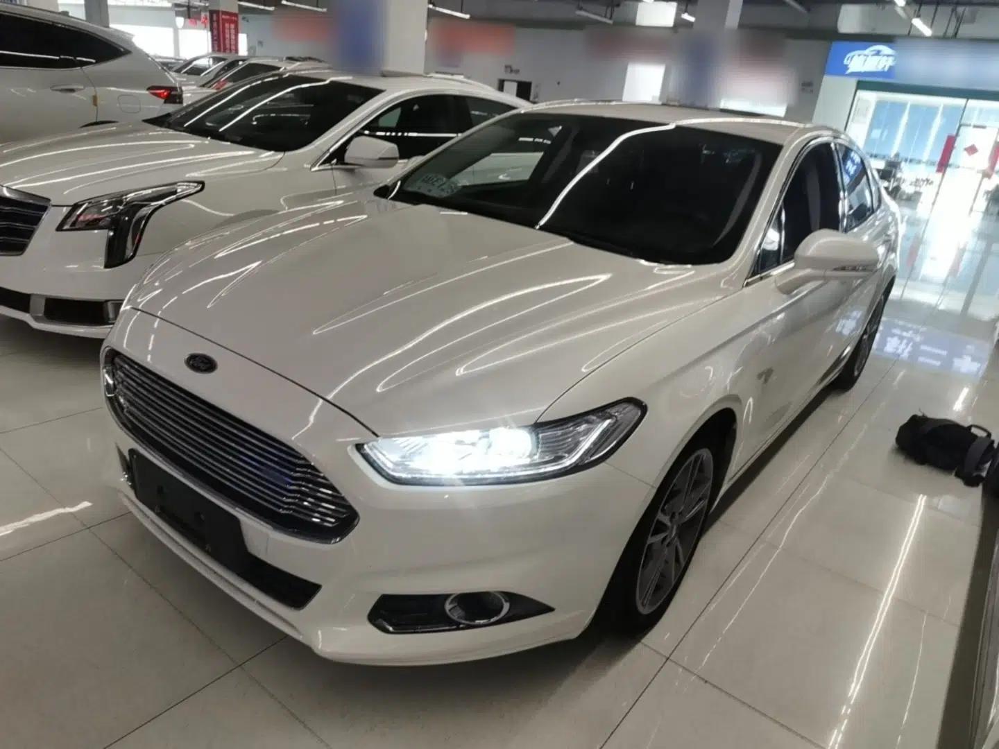 Ford Mondeo 2013 2.0L GTDi240 Luxury Sport Model — миниатюра 1