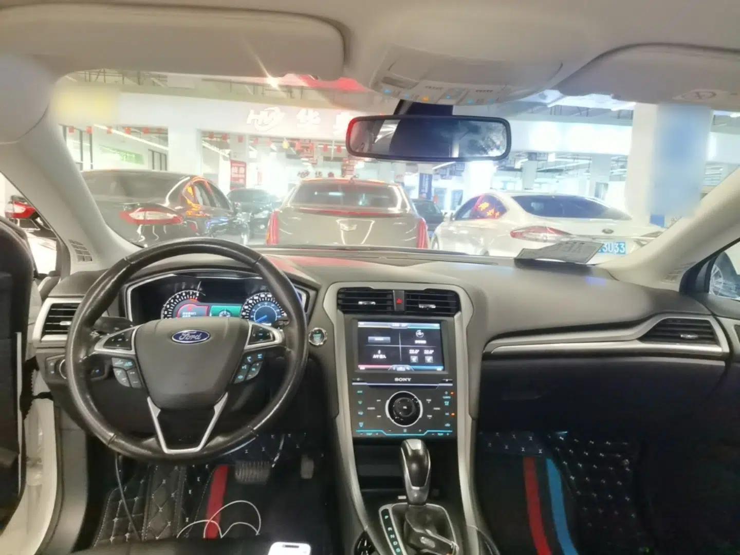 Ford Mondeo 2013 2.0L GTDi240 Luxury Sport Model — миниатюра 12