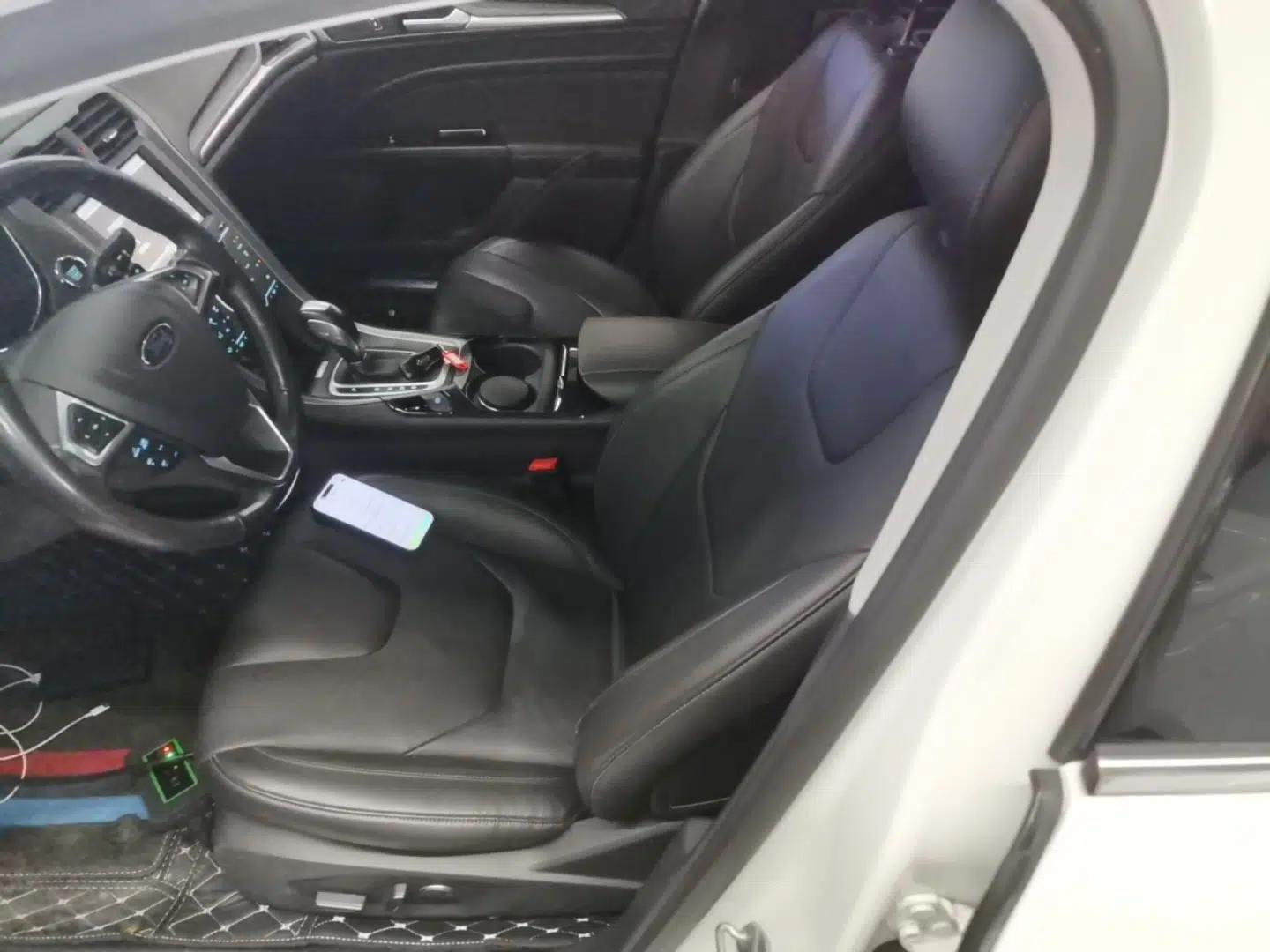 Ford Mondeo 2013 2.0L GTDi240 Luxury Sport Model — миниатюра 17
