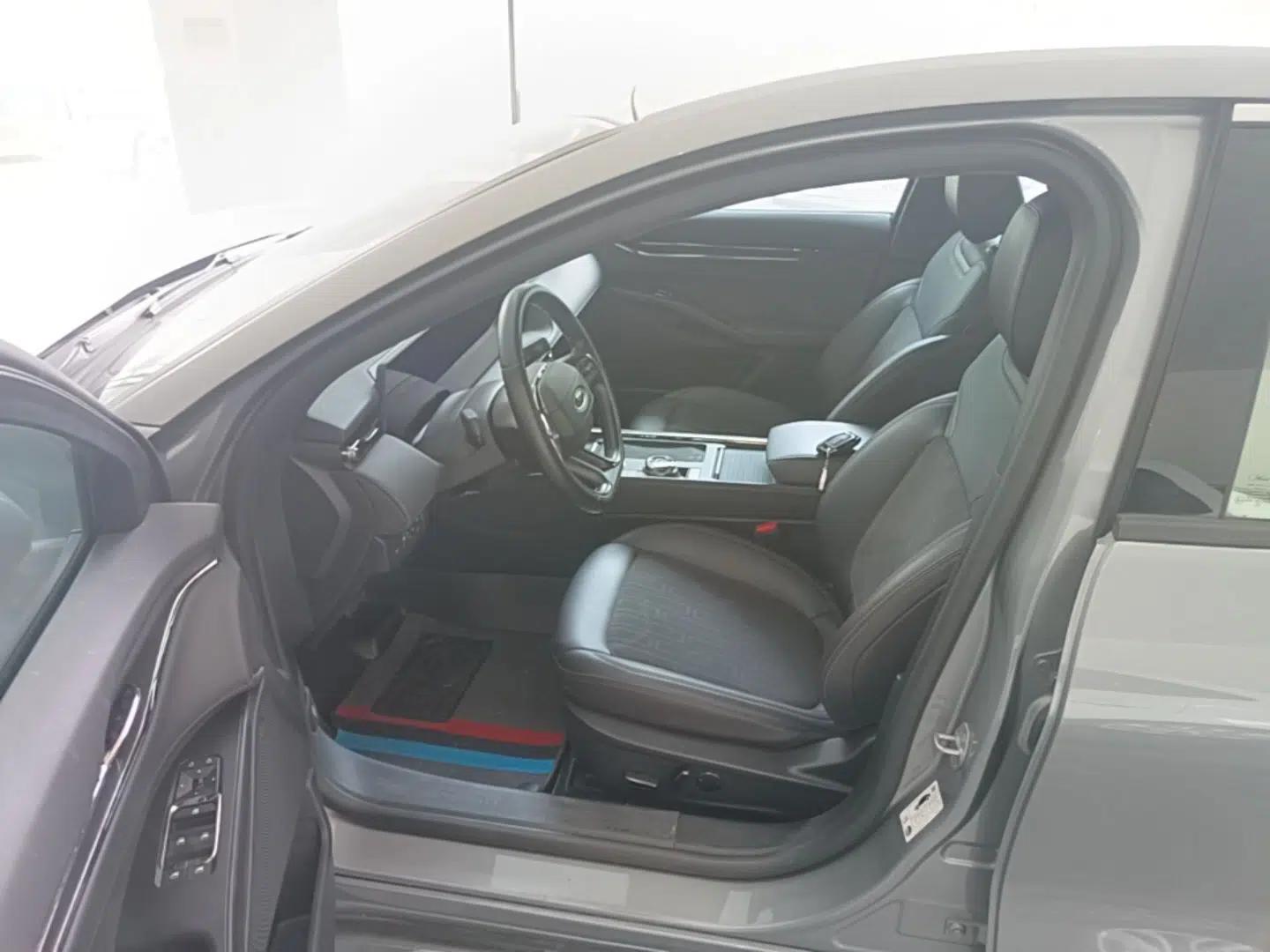 Ford Mondeo 2023 EcoBoost 180 Comfort Model — миниатюра 17