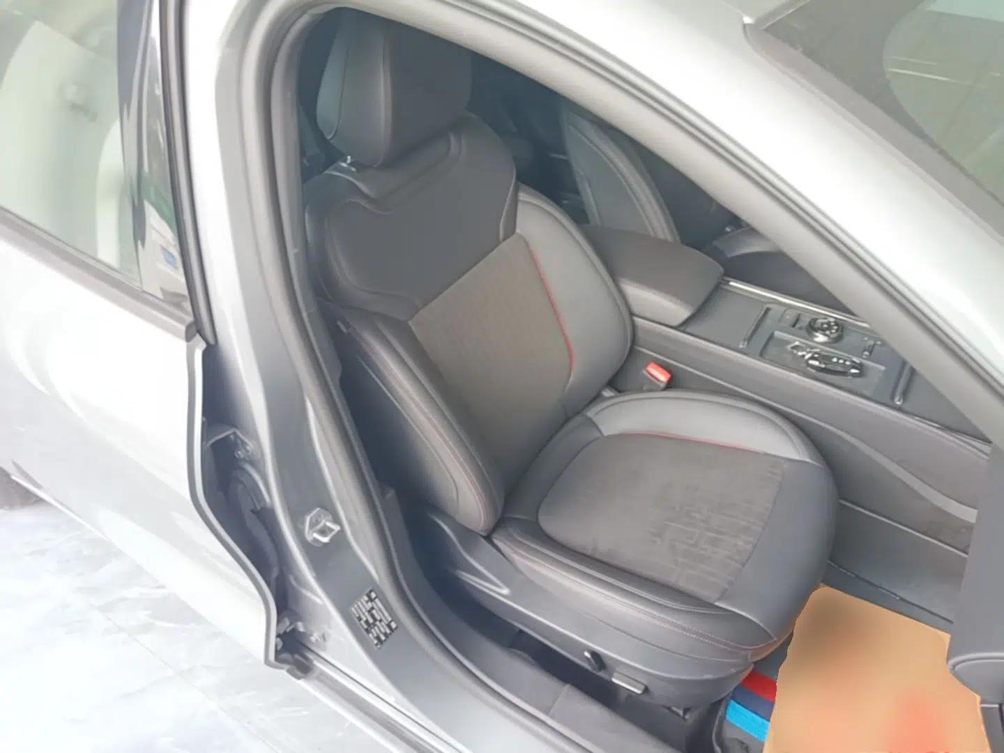 Ford Mondeo 2023 EcoBoost 180 Comfort Model — миниатюра 19