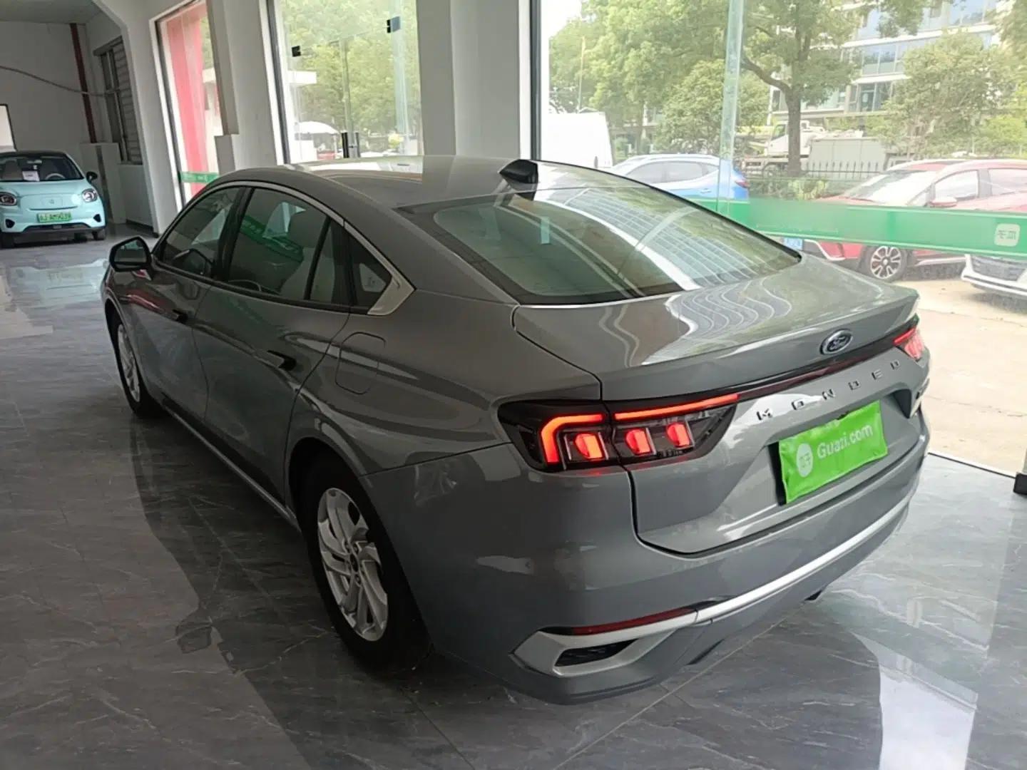 Ford Mondeo 2023 EcoBoost 180 Comfort Model — миниатюра 4