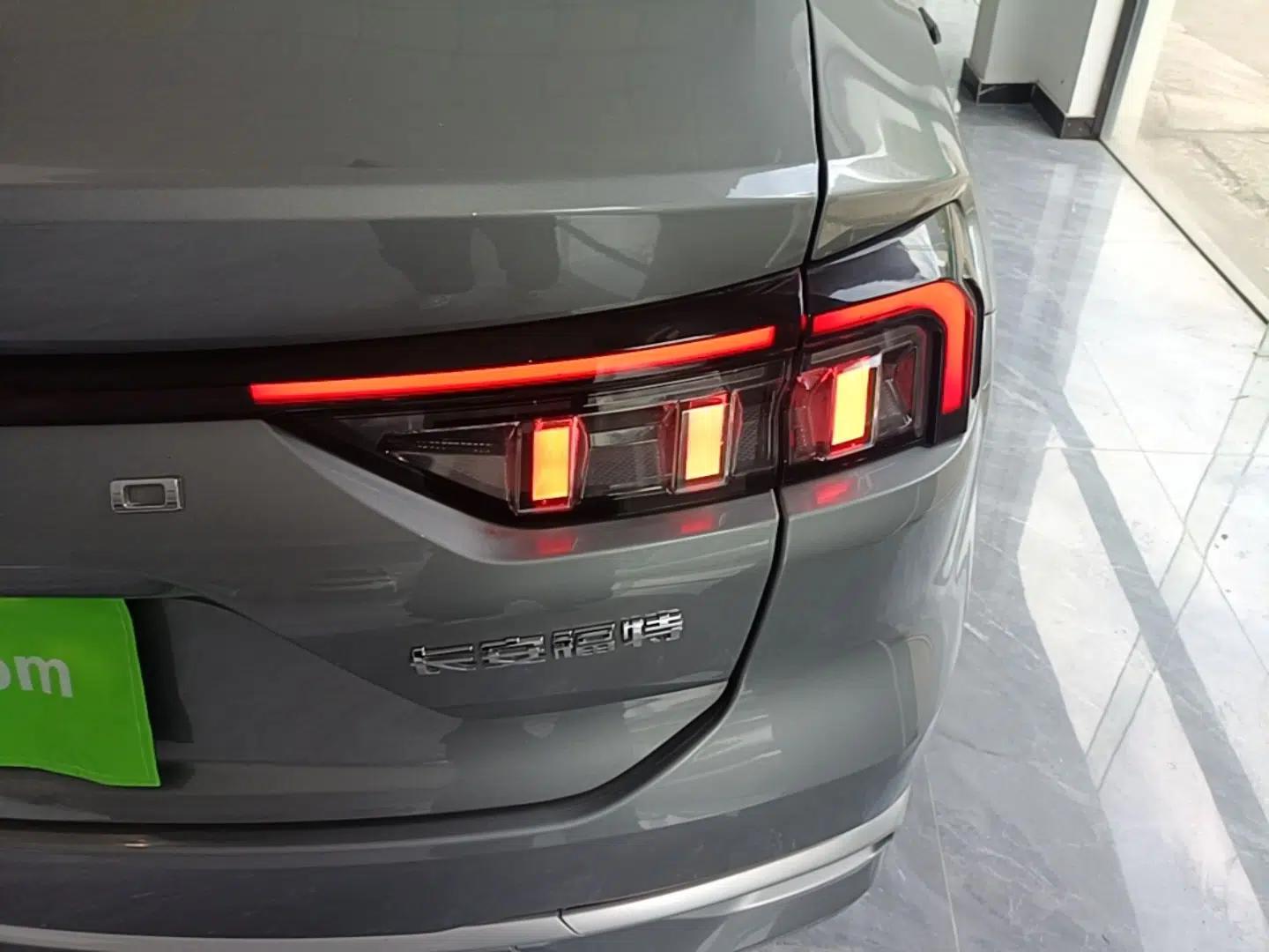 Ford Mondeo 2023 EcoBoost 180 Comfort Model — миниатюра 9