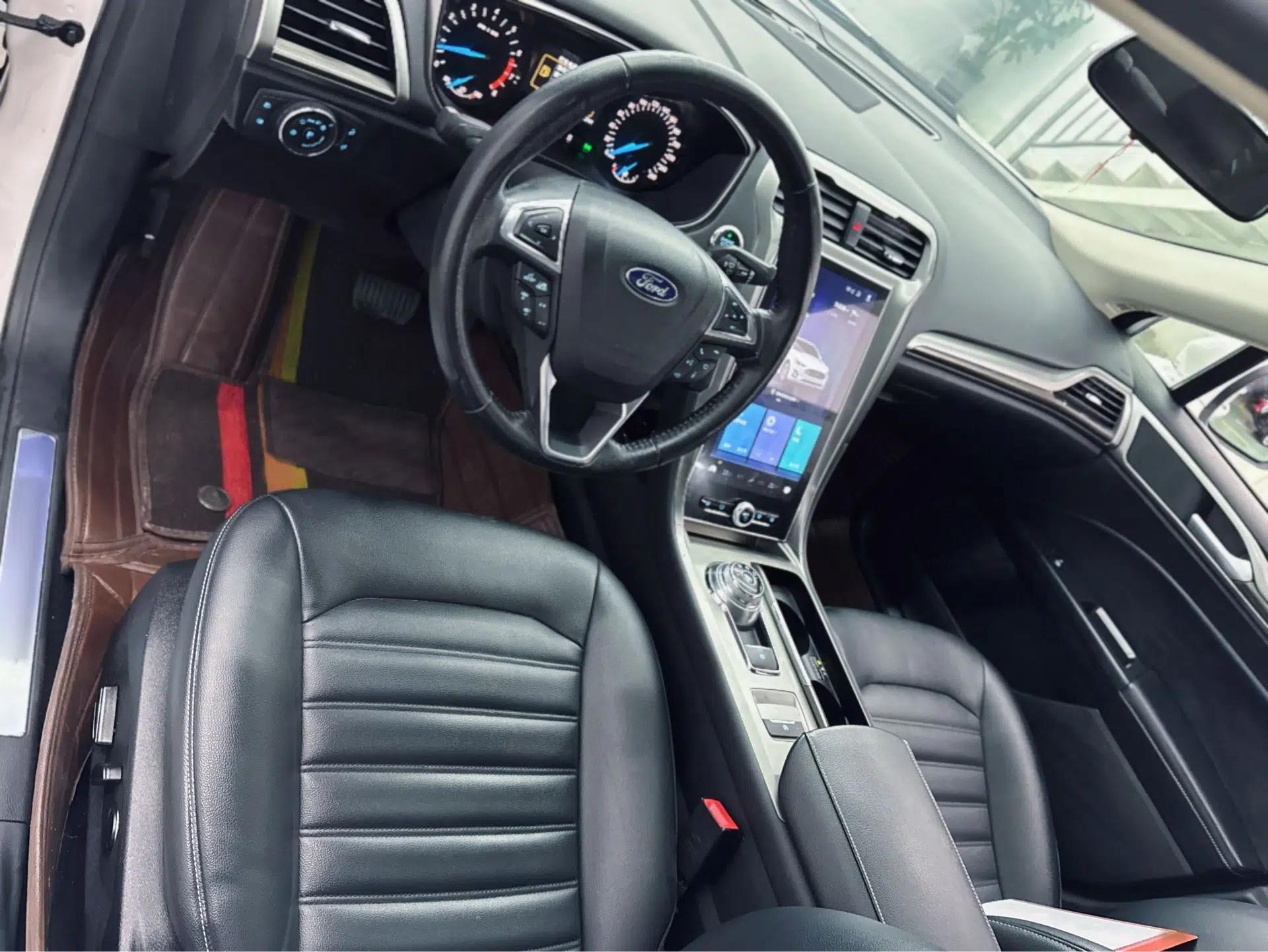 Ford Mondeo 2020 EcoBoost 180 Stylish Model — миниатюра 35