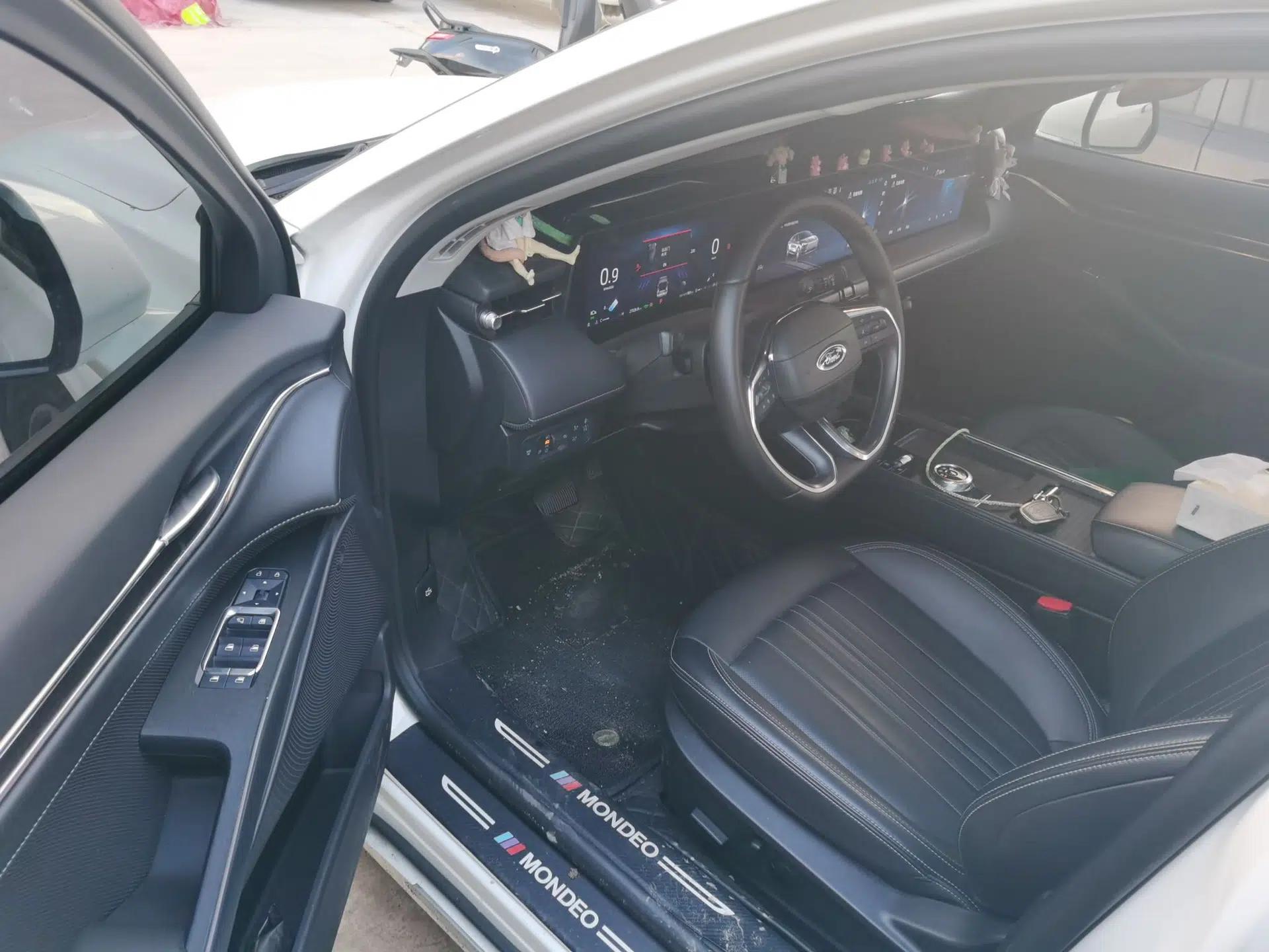 Ford Mondeo 2025 2.0T EcoBoost Luxury Version — миниатюра 16