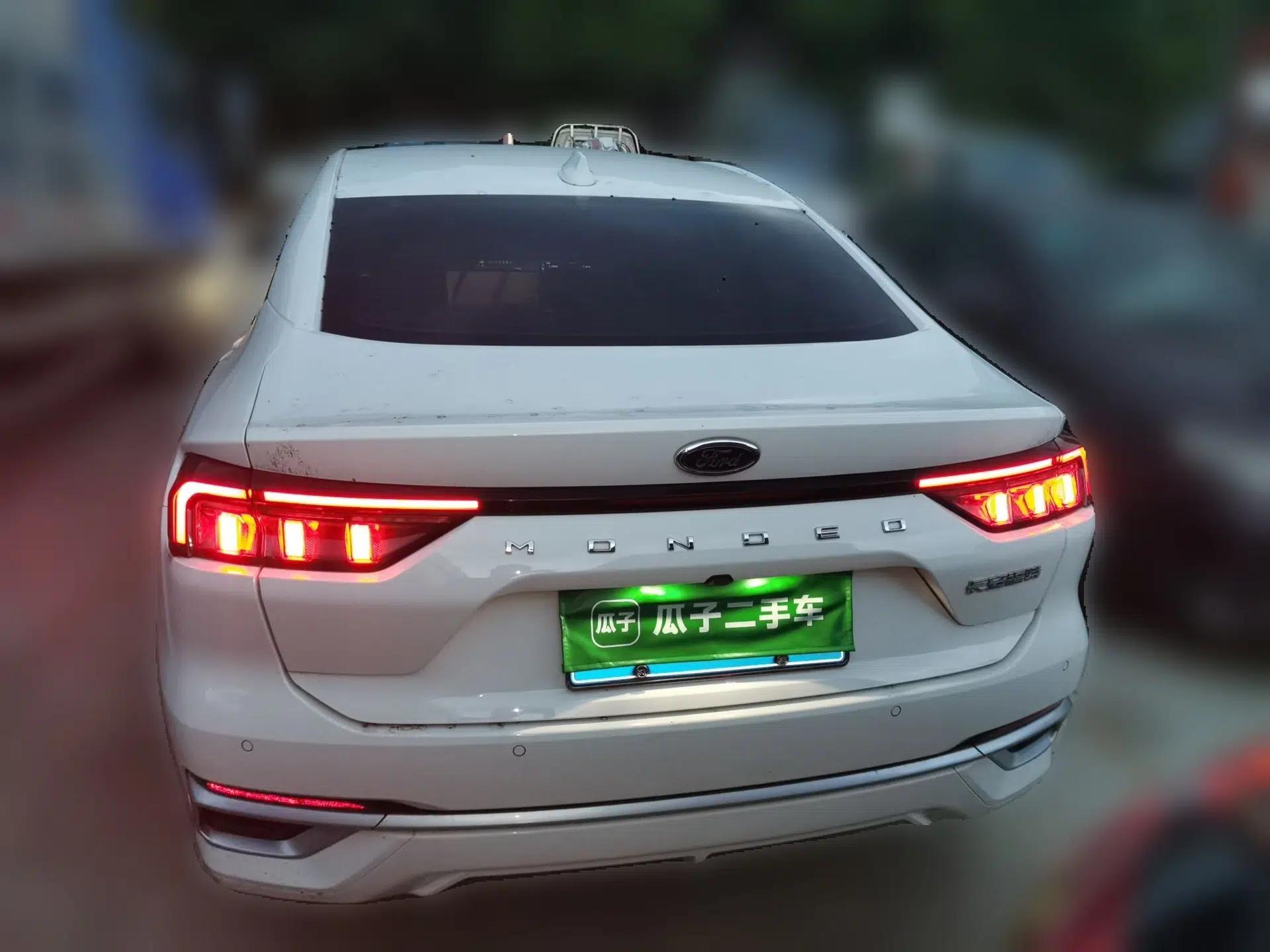 Ford Mondeo 2025 2.0T EcoBoost Luxury Version — миниатюра 5