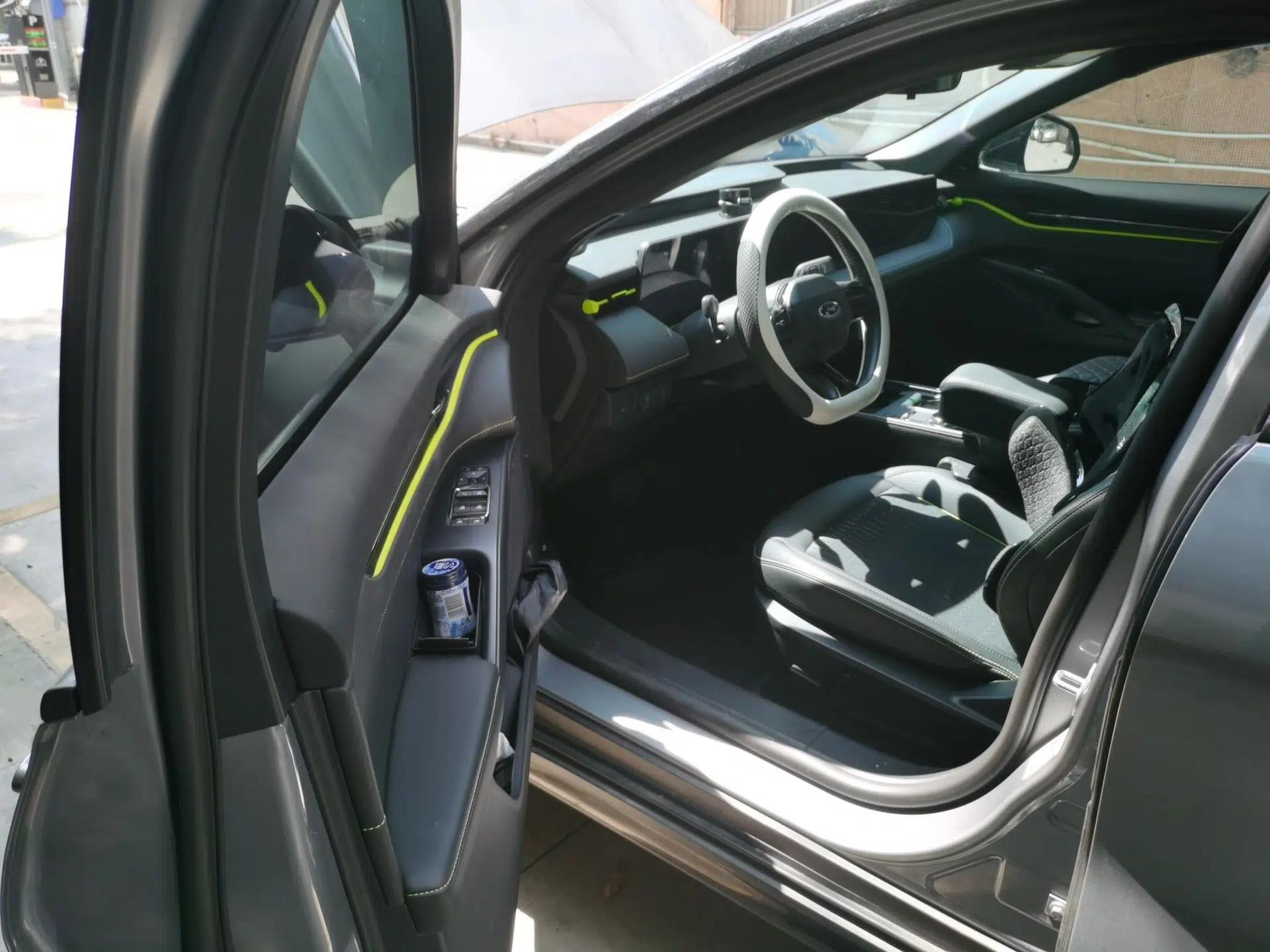 Ford Mondeo 2025 2.0T EcoBoost E Hybrid Sport Edition — миниатюра 16