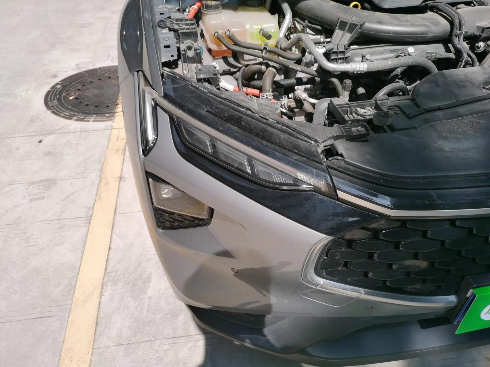 Ford Mondeo 2025 2.0T EcoBoost E Hybrid Sport Edition — миниатюра 7