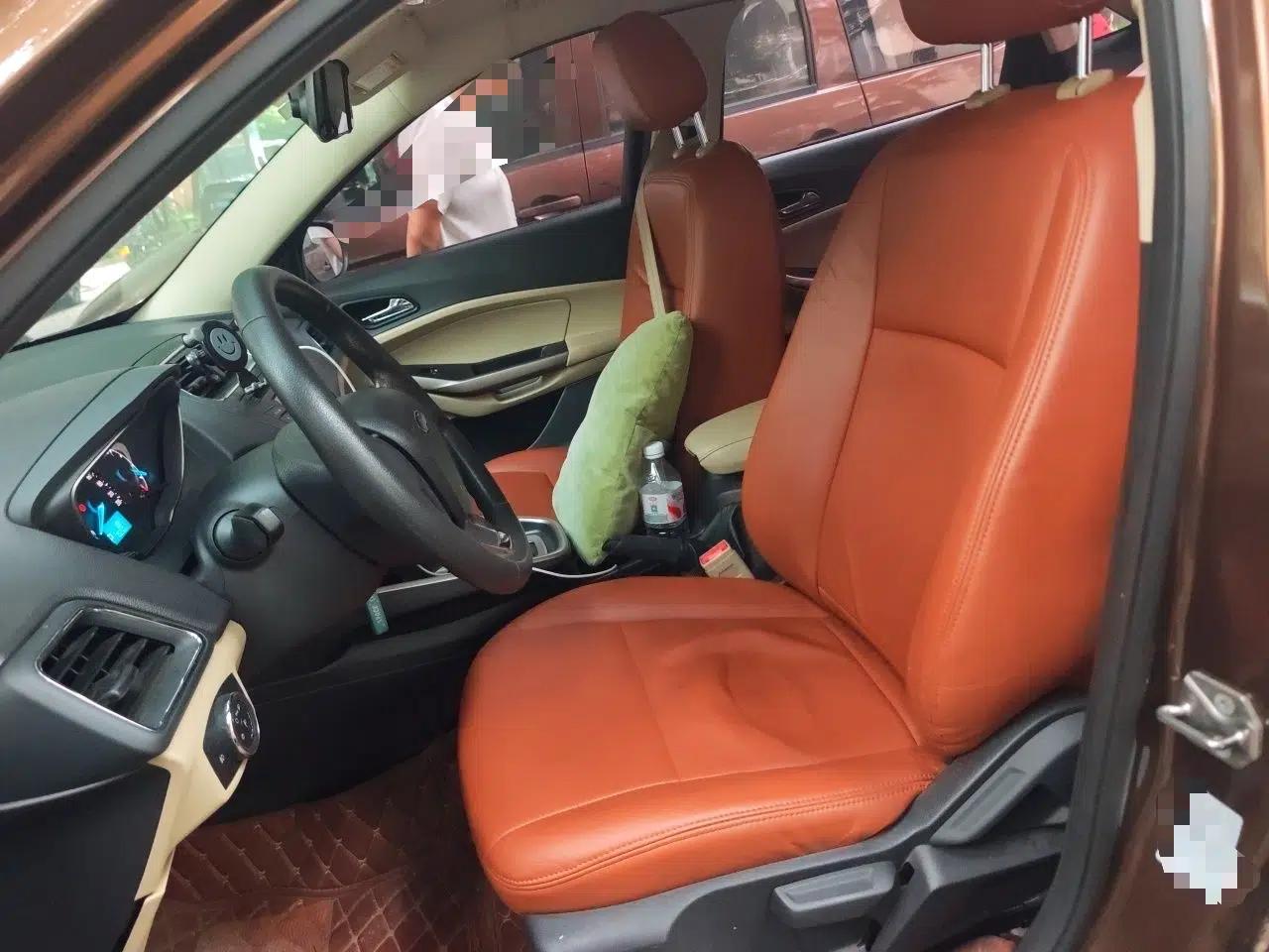 Ford Escort 2015 1.5L Automatic Comfort Edition — миниатюра 15