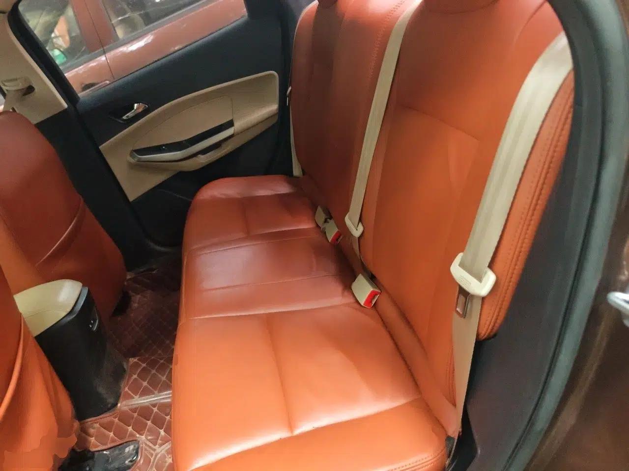 Ford Escort 2015 1.5L Automatic Comfort Edition — миниатюра 17