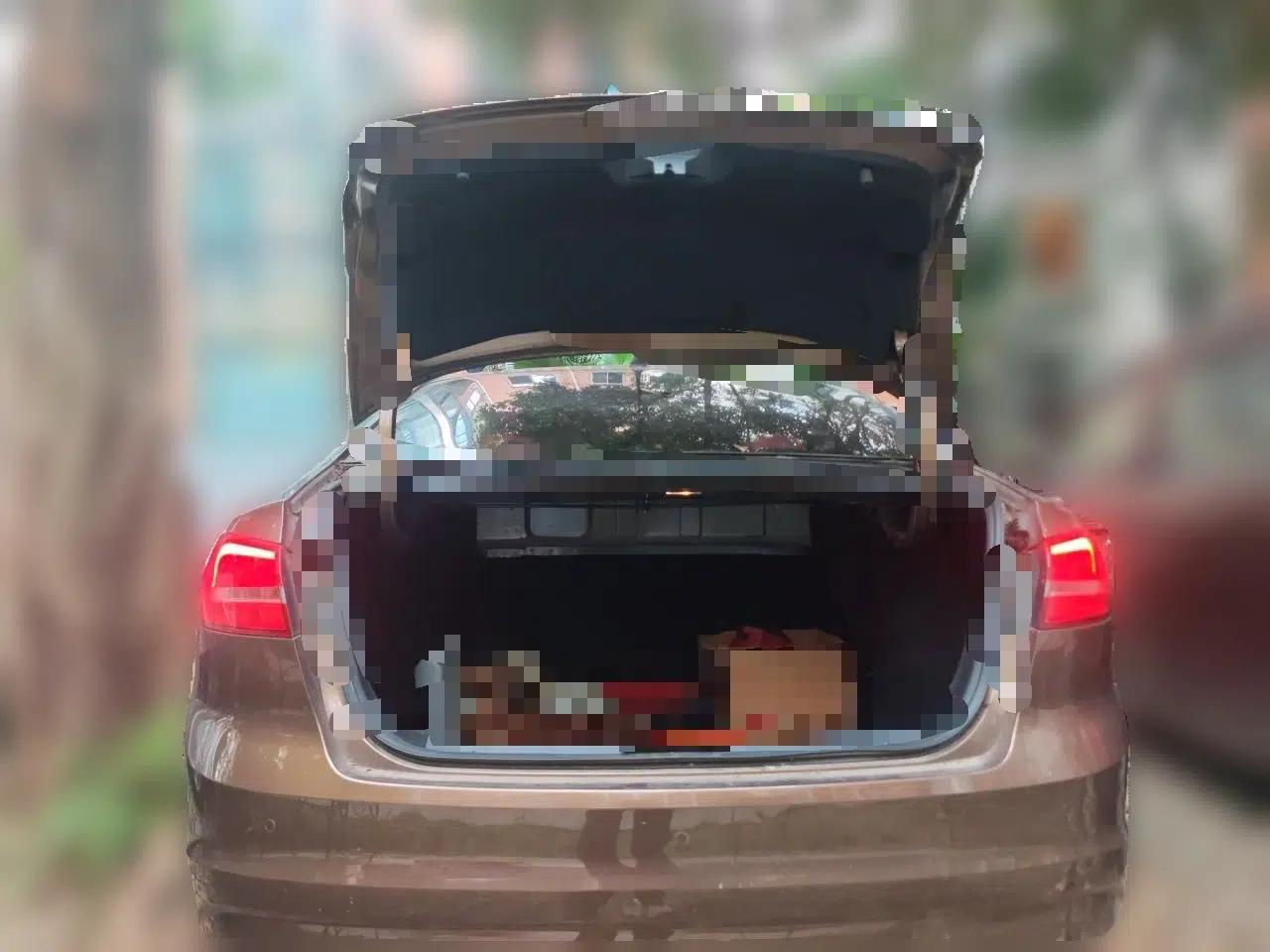 Ford Escort 2015 1.5L Automatic Comfort Edition — миниатюра 19