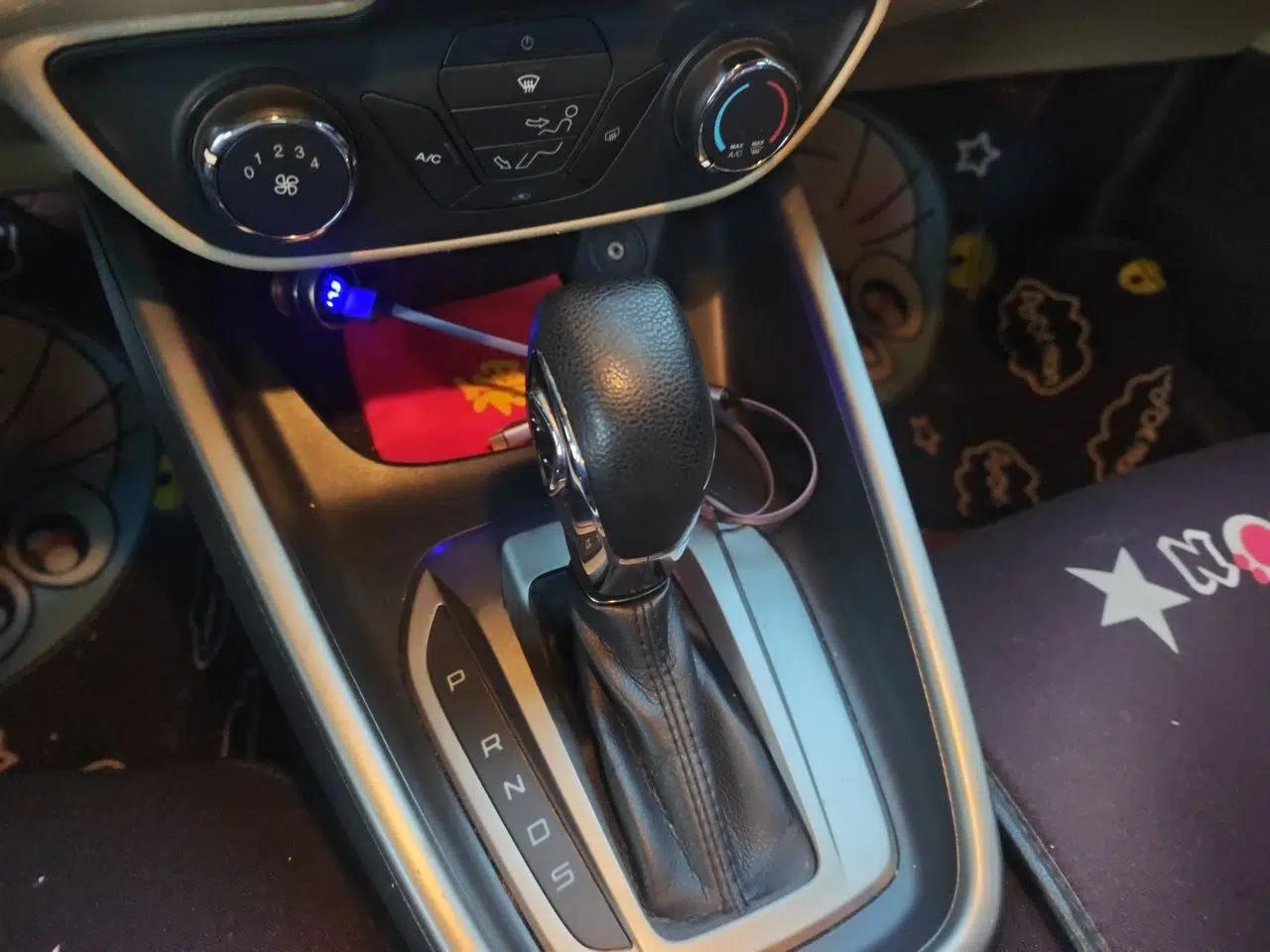 Ford Escort 2017 1.5L Automatic Comfort Model — миниатюра 14