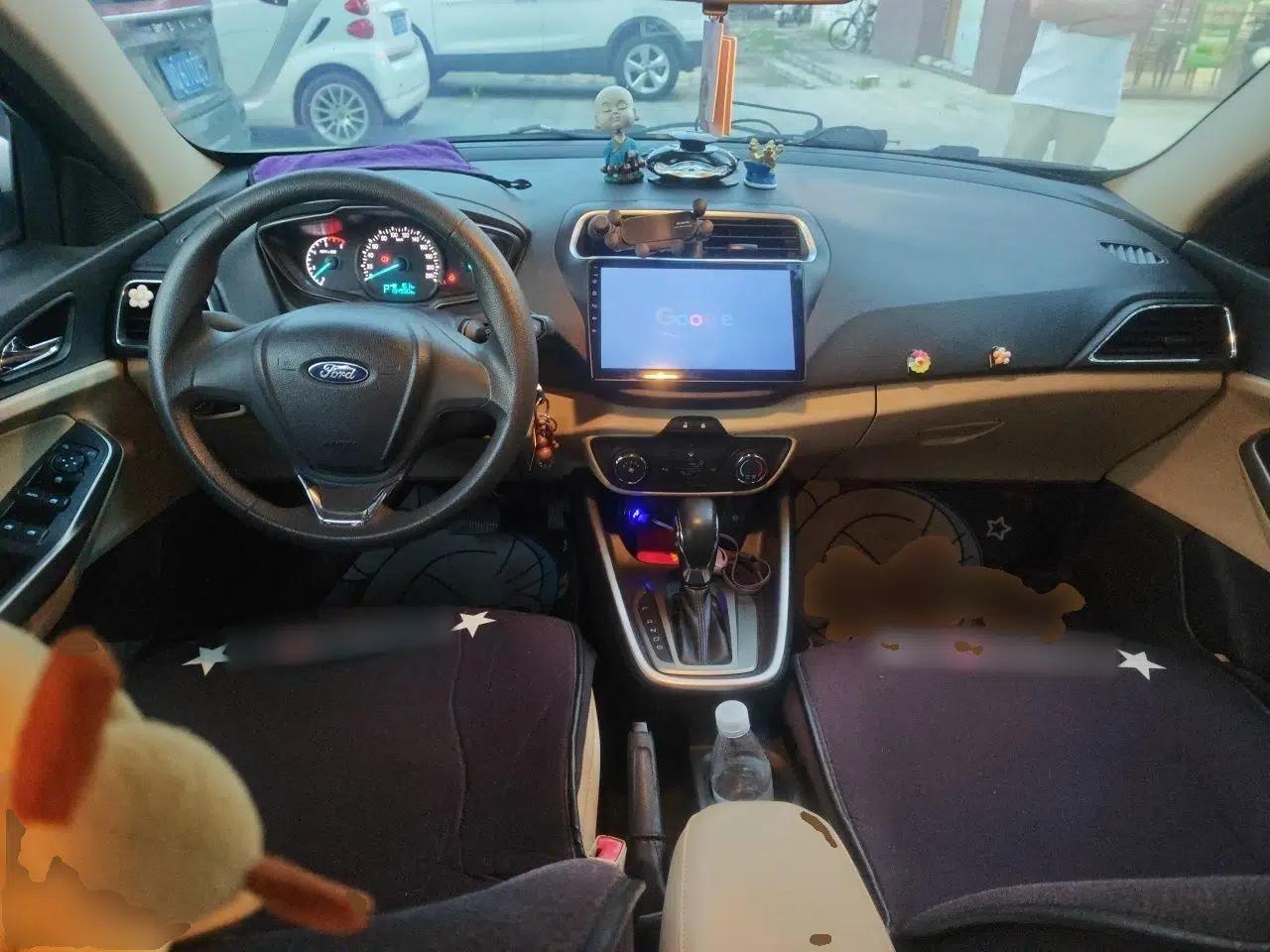 Ford Escort 2017 1.5L Automatic Comfort Model — миниатюра 9