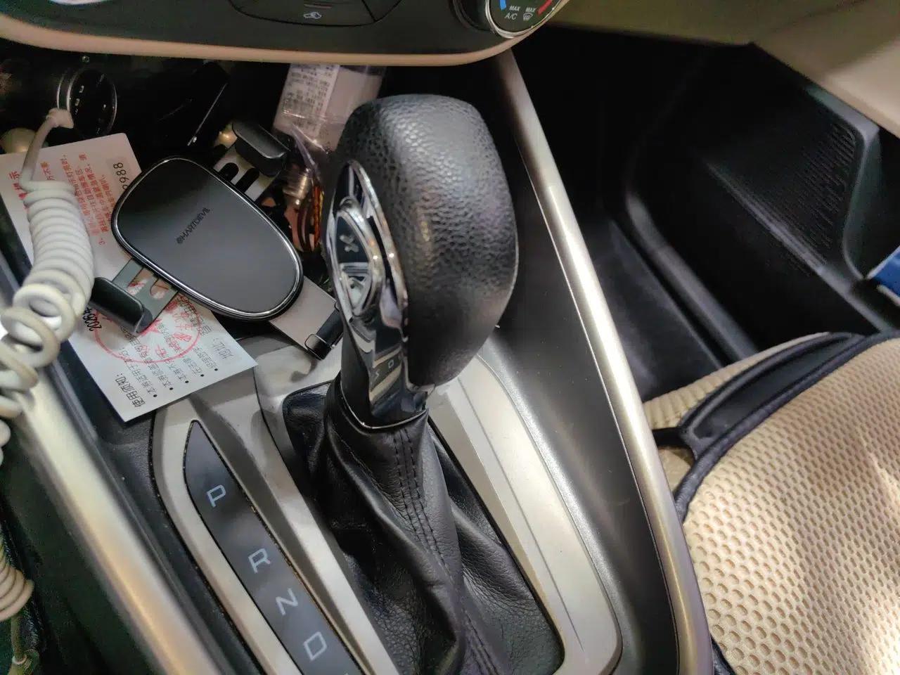 Ford Escort 2015 1.5L Automatic Comfort Edition — миниатюра 14