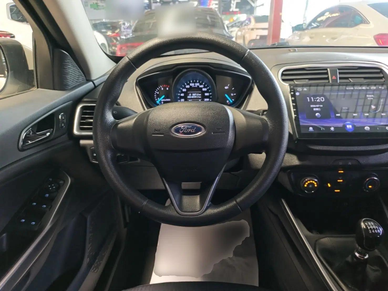 Ford Escort 2019 Revised Version 1.5L Manual Quality Enjoyment Type China VI Standard — миниатюра 13