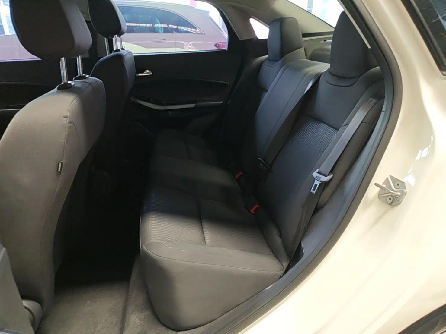 Ford Escort 2019 Revised Version 1.5L Manual Quality Enjoyment Type China VI Standard — миниатюра 20
