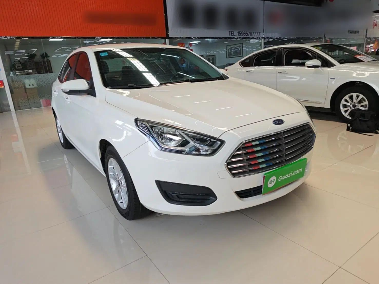 Ford Escort 2019 Revised Version 1.5L Manual Quality Enjoyment Type China VI Standard — миниатюра 3