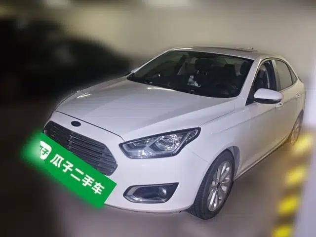 Ford Escort 2015 1.5L Automatic Fashion Model