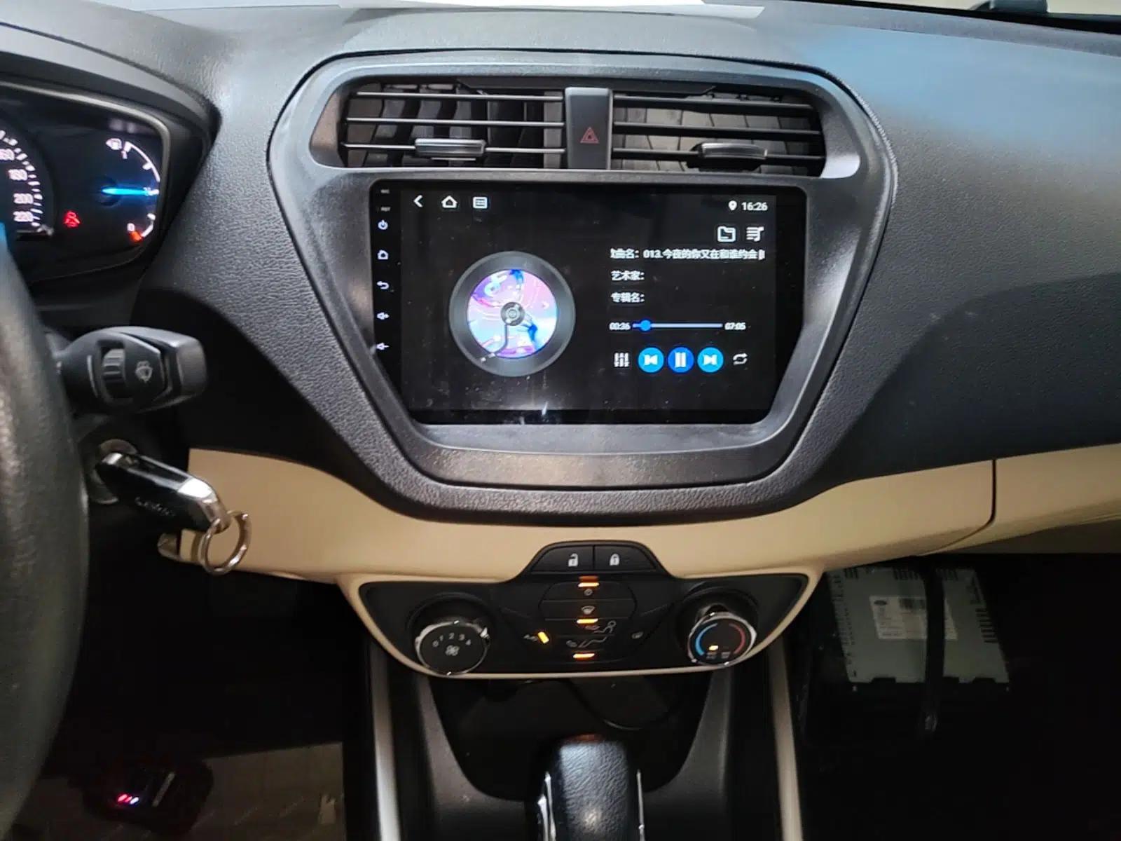Ford Escort 2015 1.5L Automatic Comfort Edition — миниатюра 20