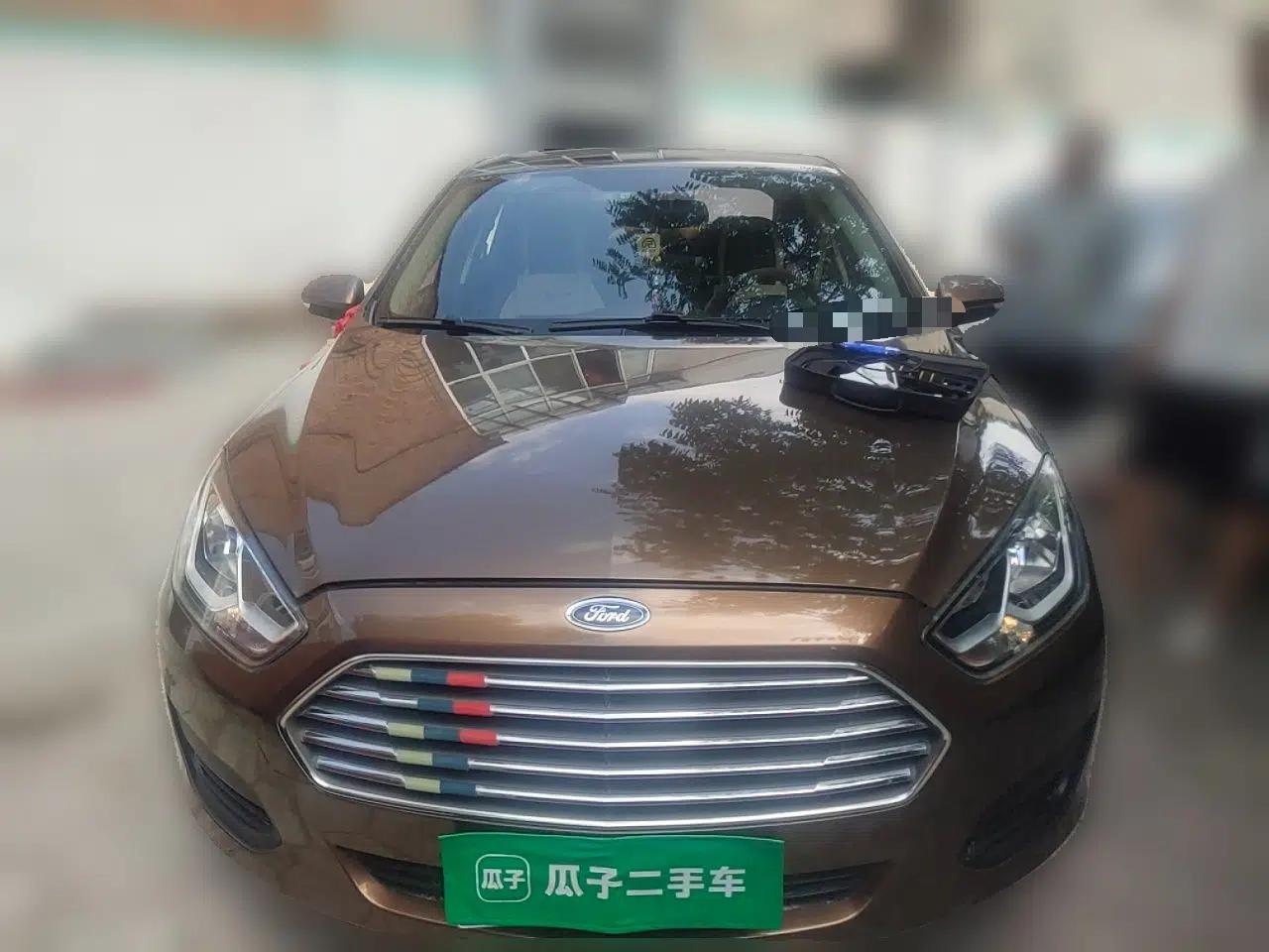 Ford Escort 2017 Revised Version 1.5L Manual Comfort Edition — миниатюра 2