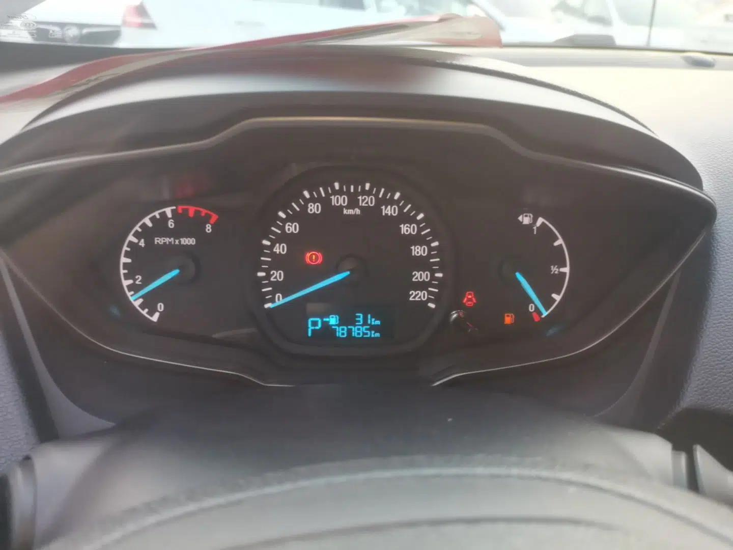 Ford Escort 2015 1.5L Automatic Comfort Edition — миниатюра 19