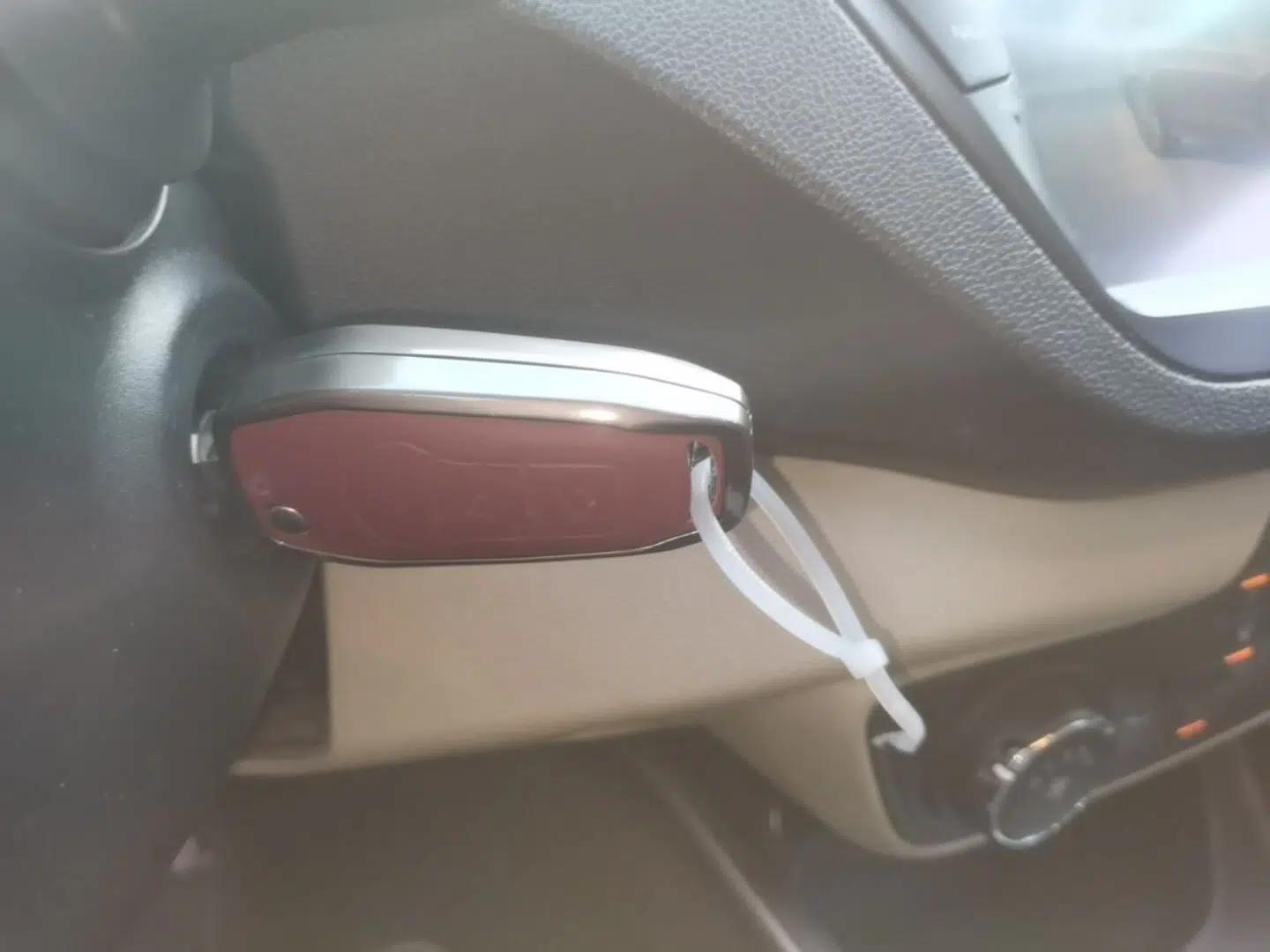 Ford Escort 2015 1.5L Automatic Comfort Edition — миниатюра 28