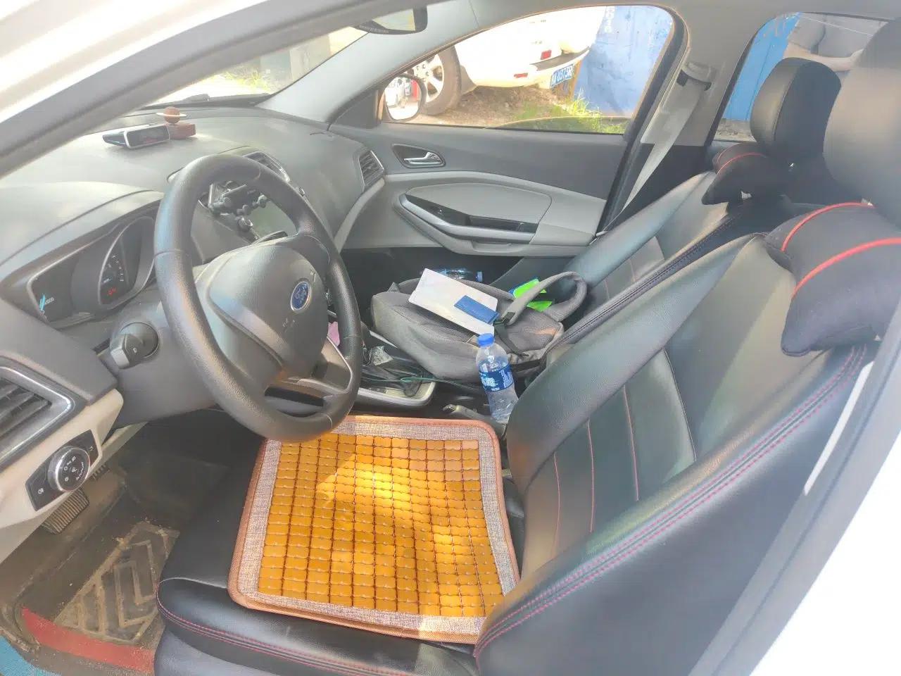 Ford Escort 2019 1.5L Automatic ZhiXiang Model — миниатюра 15