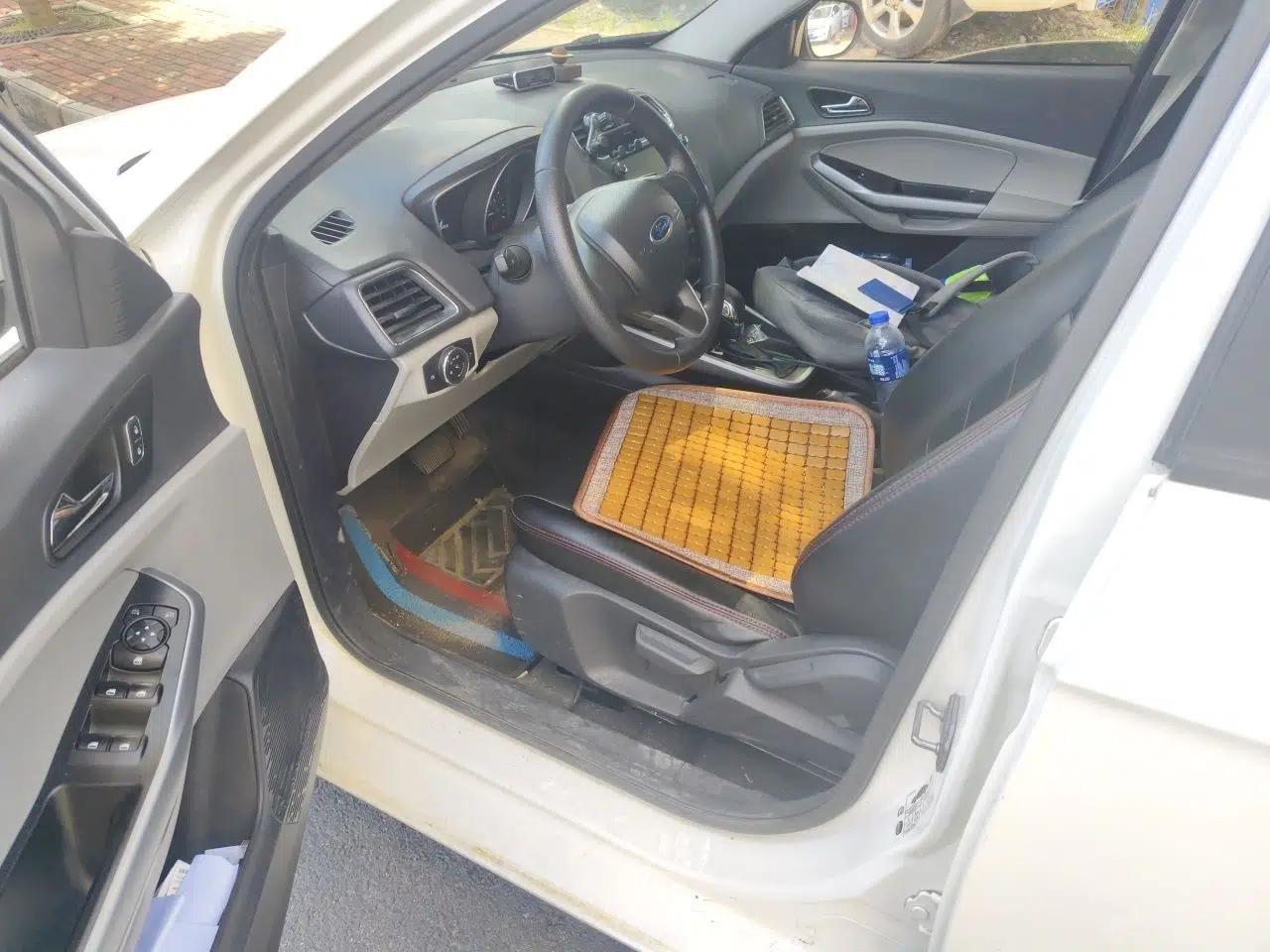 Ford Escort 2019 1.5L Automatic ZhiXiang Model — миниатюра 16