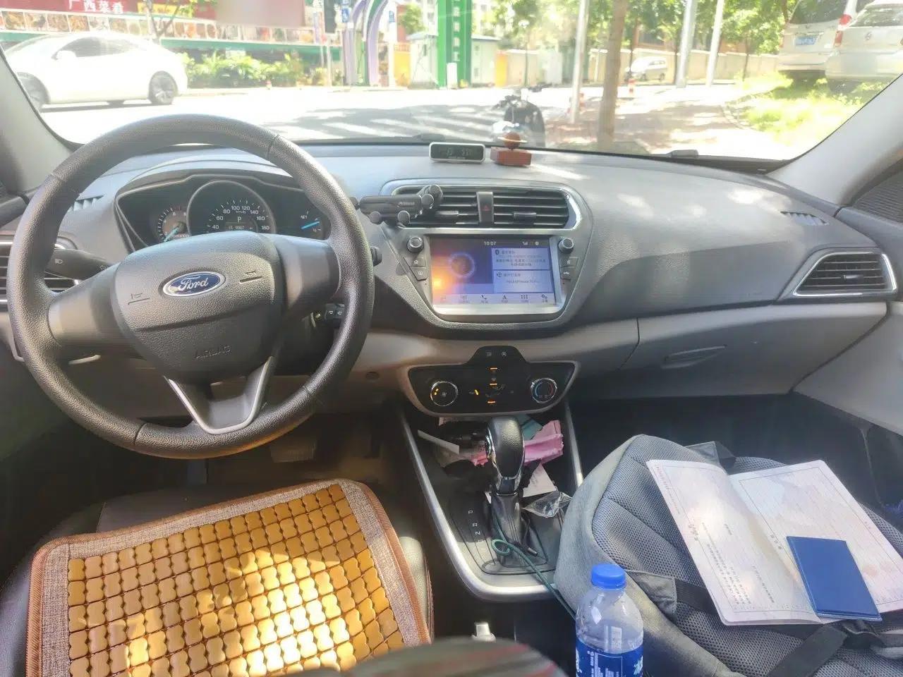 Ford Escort 2019 1.5L Automatic ZhiXiang Model — миниатюра 9