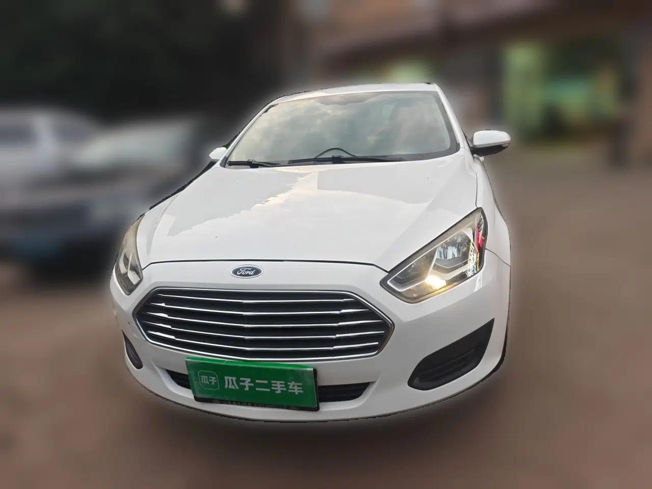 Ford Escort 2017 Revised Version 1.5L Automatic Comfort Edition — миниатюра 2