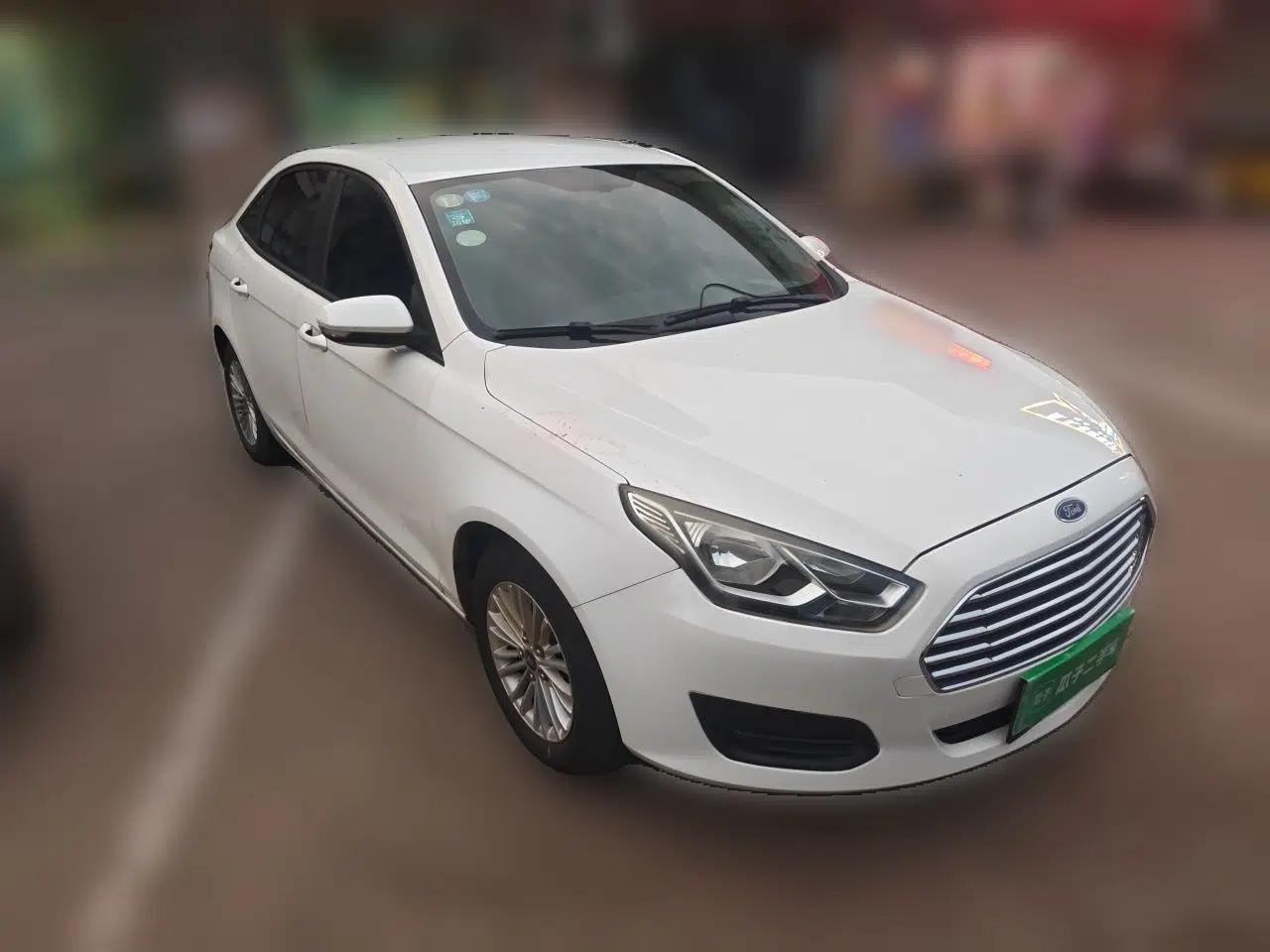 Ford Escort 2017 Revised Version 1.5L Automatic Comfort Edition — миниатюра 3