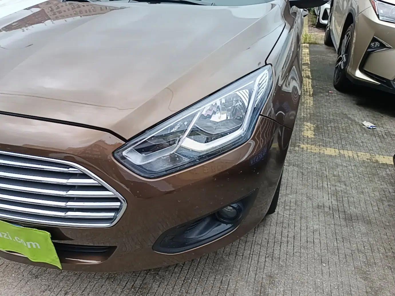 Ford Escort 2017 Happiness Edition 1.5L Automatic Fashion Version — миниатюра 8