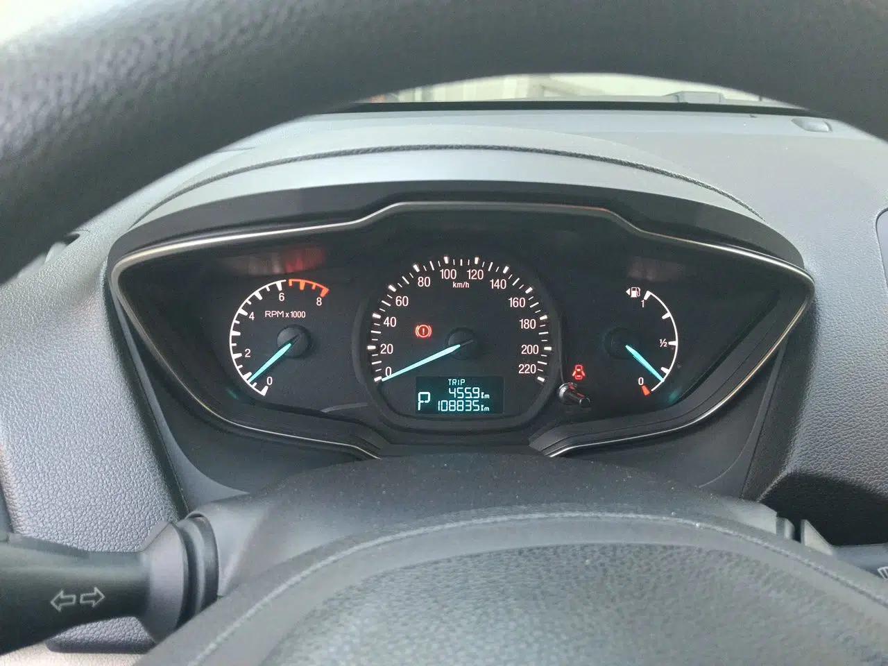 Ford Escort 2015 1.5L Automatic Comfort Edition — миниатюра 11