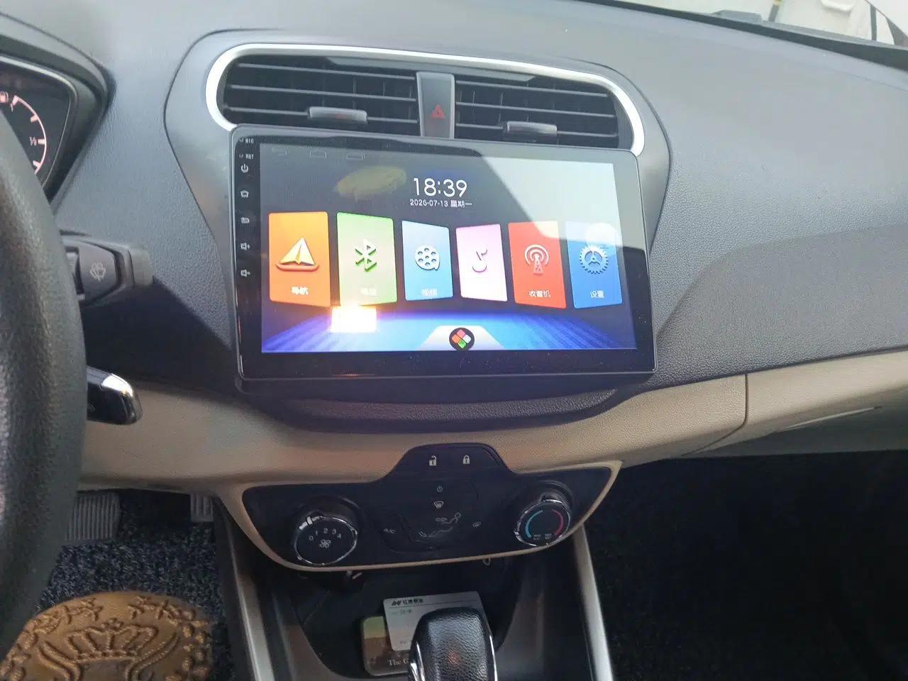 Ford Escort 2015 1.5L Automatic Comfort Edition — миниатюра 13