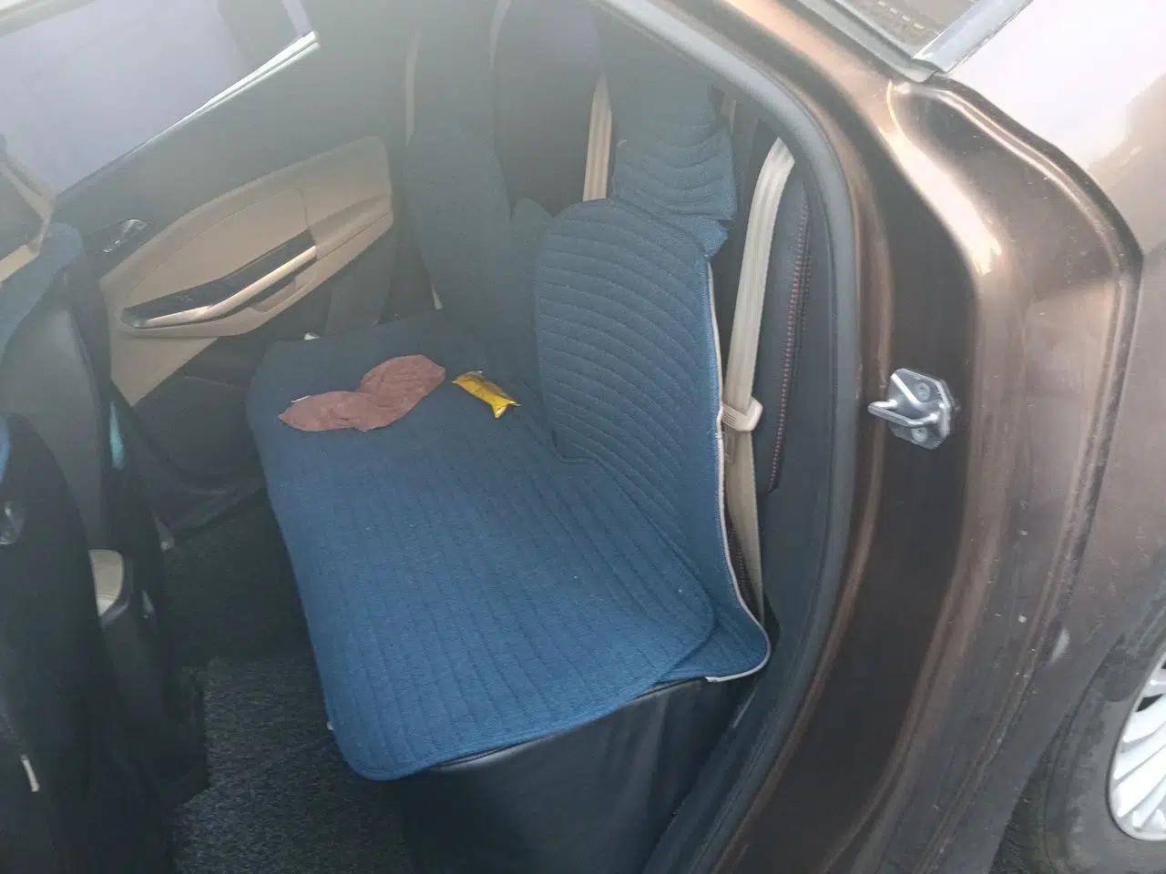 Ford Escort 2015 1.5L Automatic Comfort Edition — миниатюра 17
